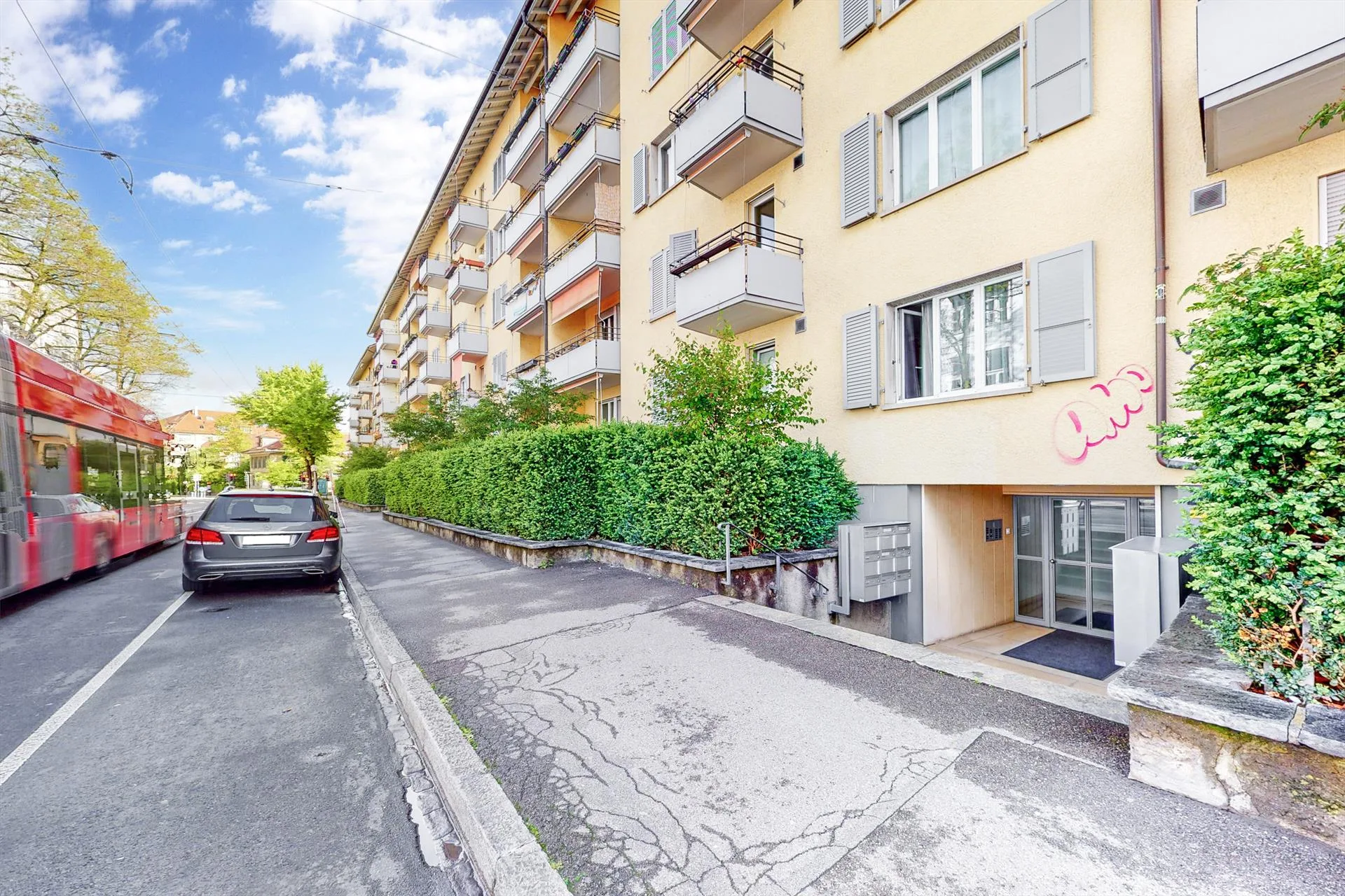 Attraktive und sehr zentrale Wohnung