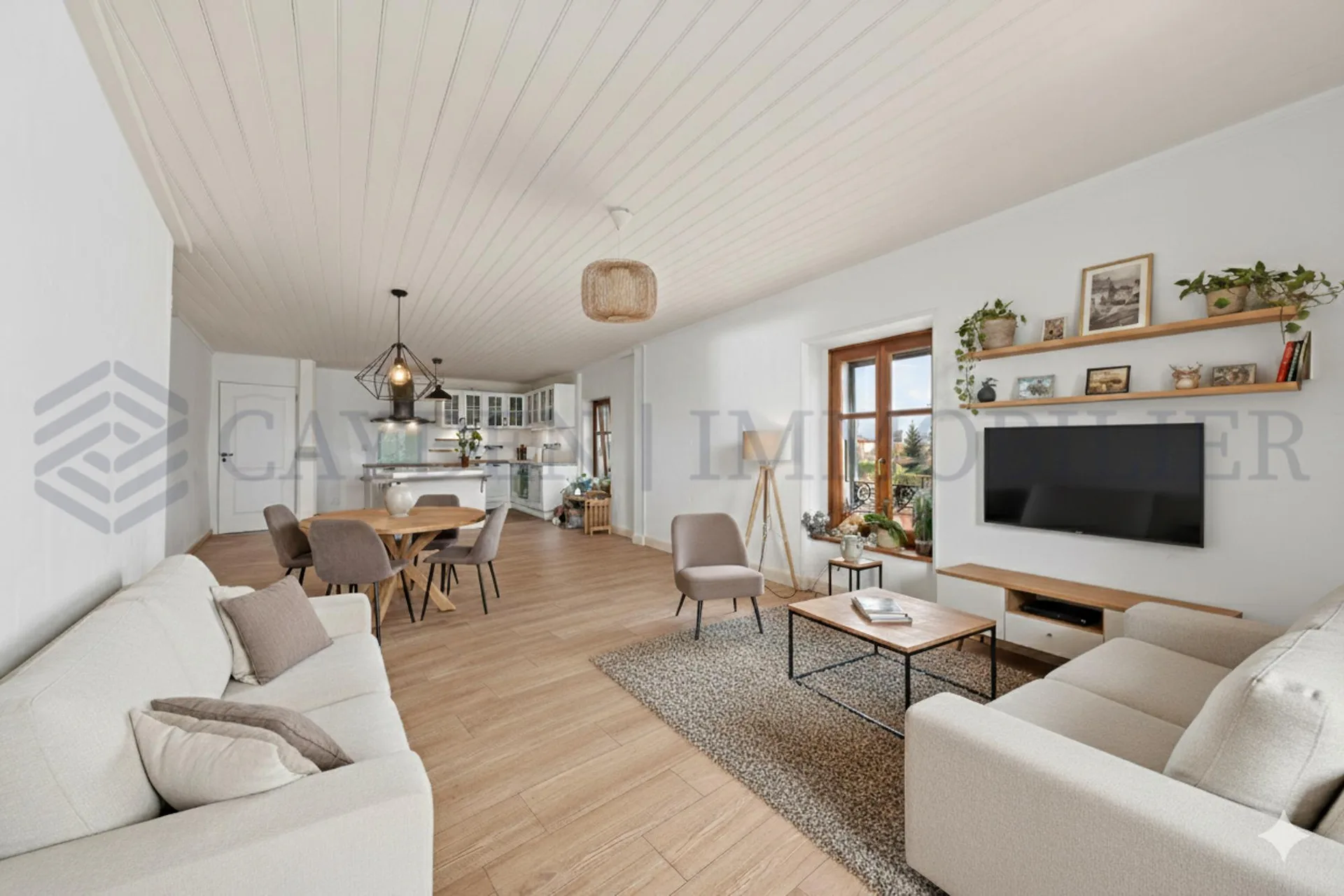Beautiful 5-room renovated apartment in the heart of the vineyards