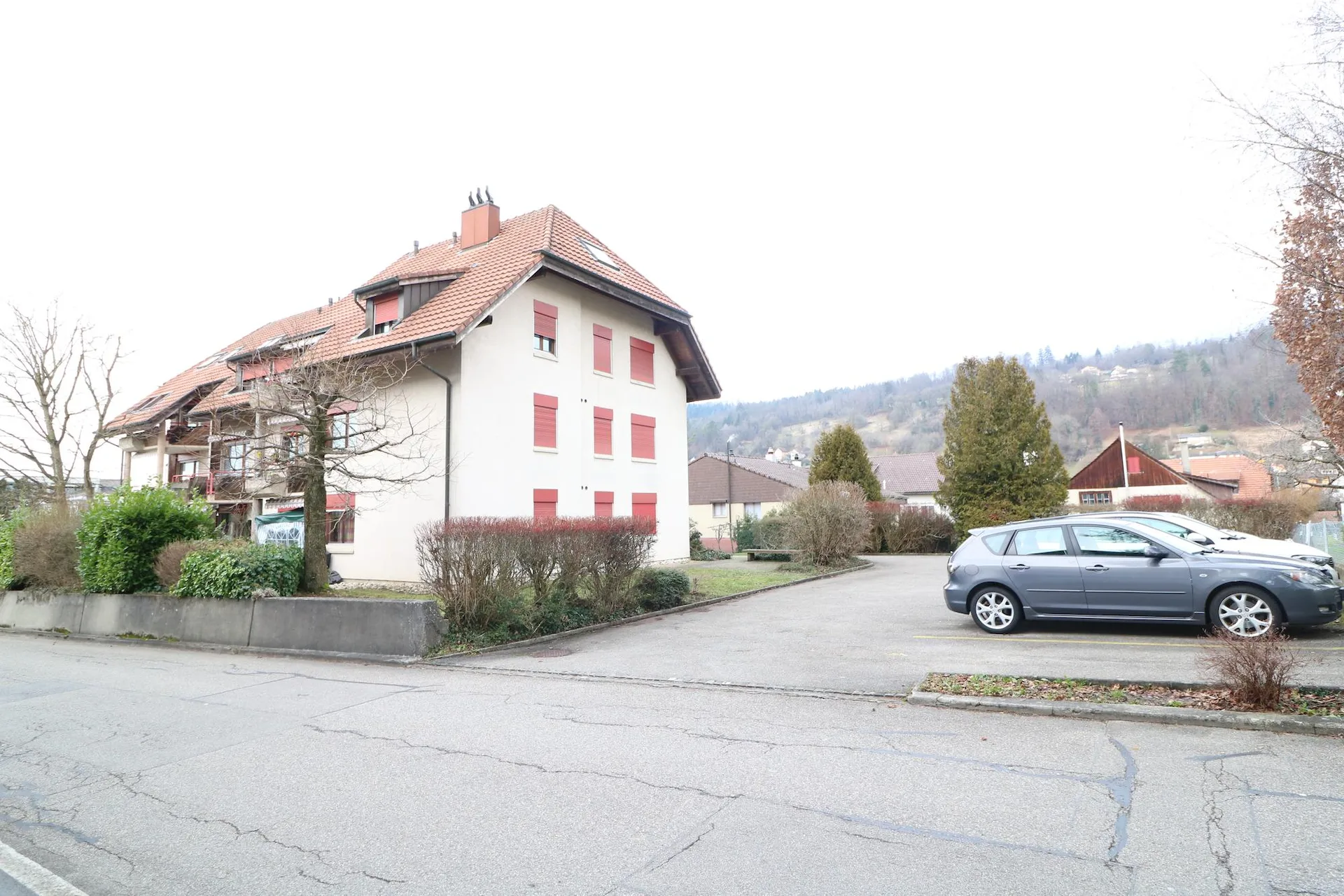 Tolle Wohnung mit Balkon, mitten in Lengnau