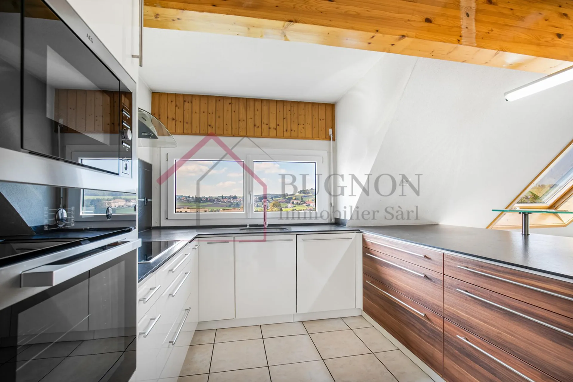 Ampio appartamento di 4.5 locali con ascensore privato - centro di Romont