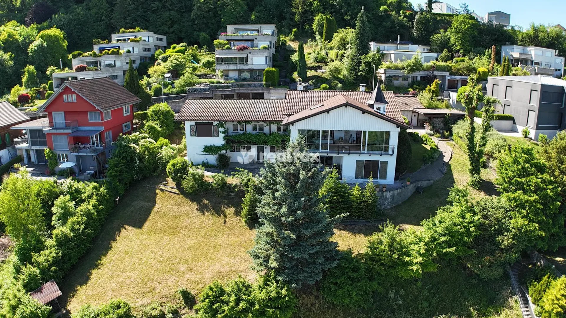 Zweifamilienhaus mit Säntisblick auf 1'512 m² Grundstück – Wohnen, Umbauen oder Entwickeln