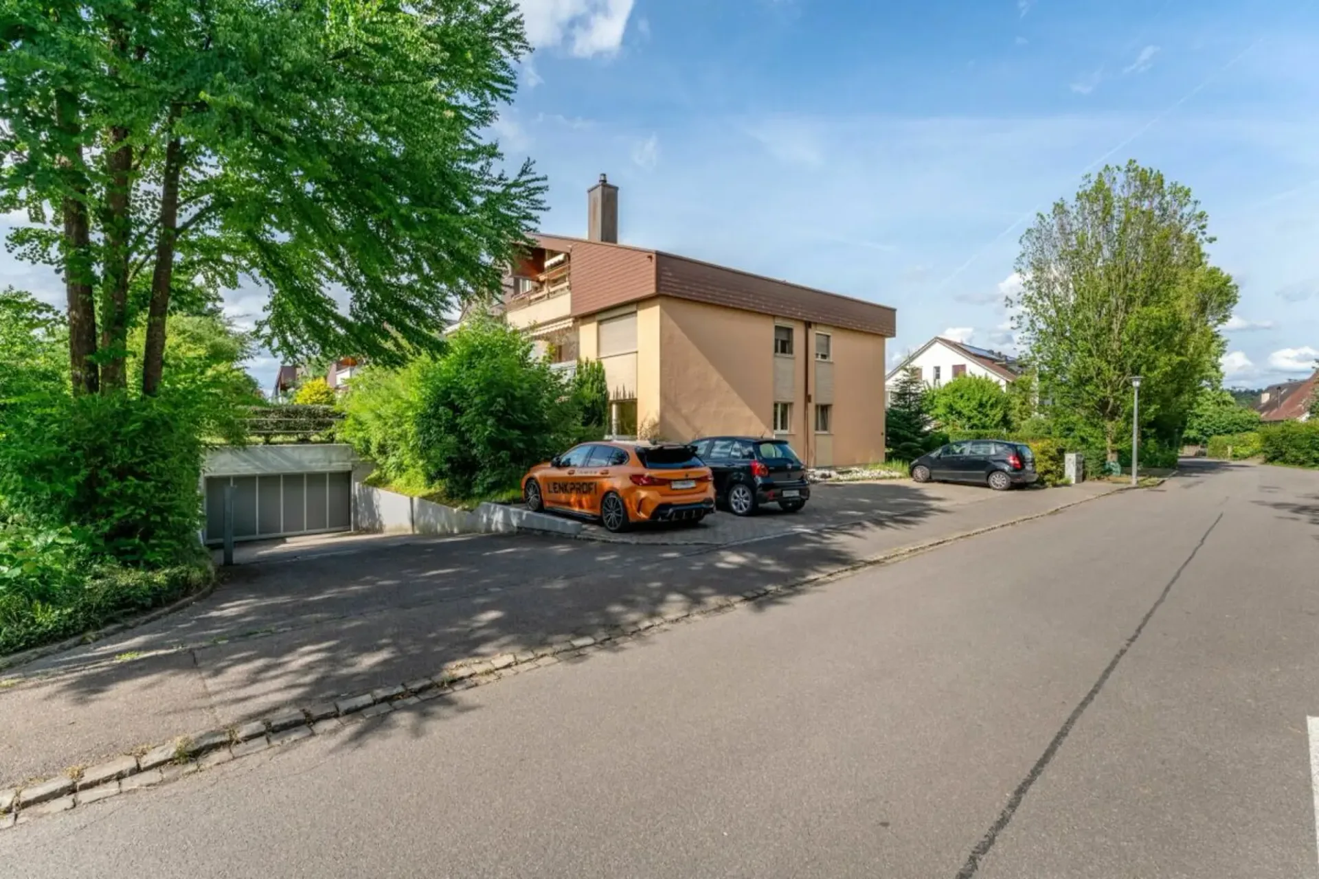 Vier geräumige Zimmer zum super Preis !