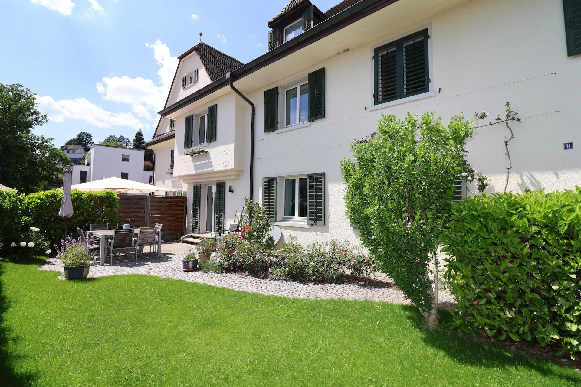 Exklusives Reihenhaus mit 203 m² Wohnfläche und Garten im beliebten Breite-Quartier
