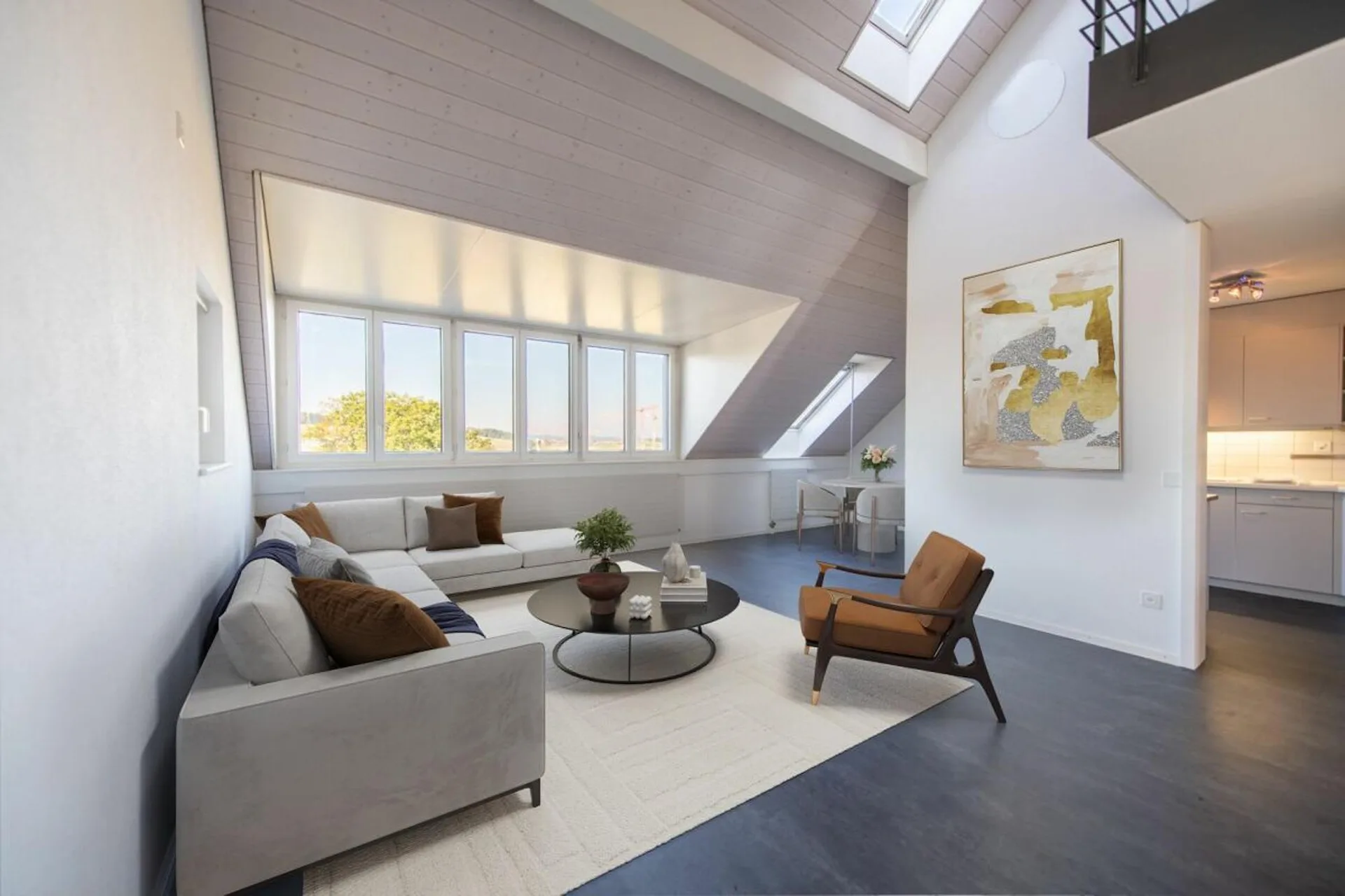 Zentral und ruhig: Helle 3.5-Zimmer-Duplex-Wohnung mit Wintergarten und Balkon