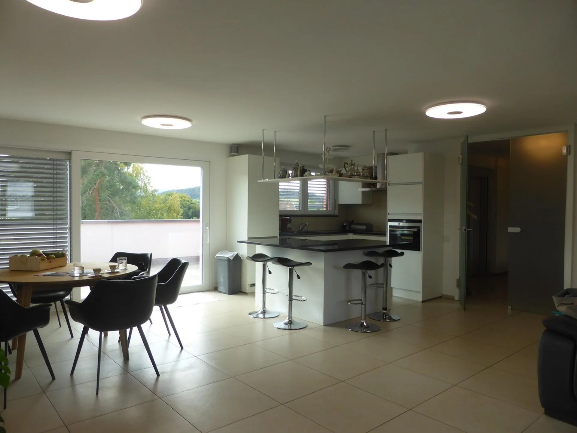 ARI-247 - Attique de 5,5 pièces pour 140 m2 habitable et 128 m2 de terrasse