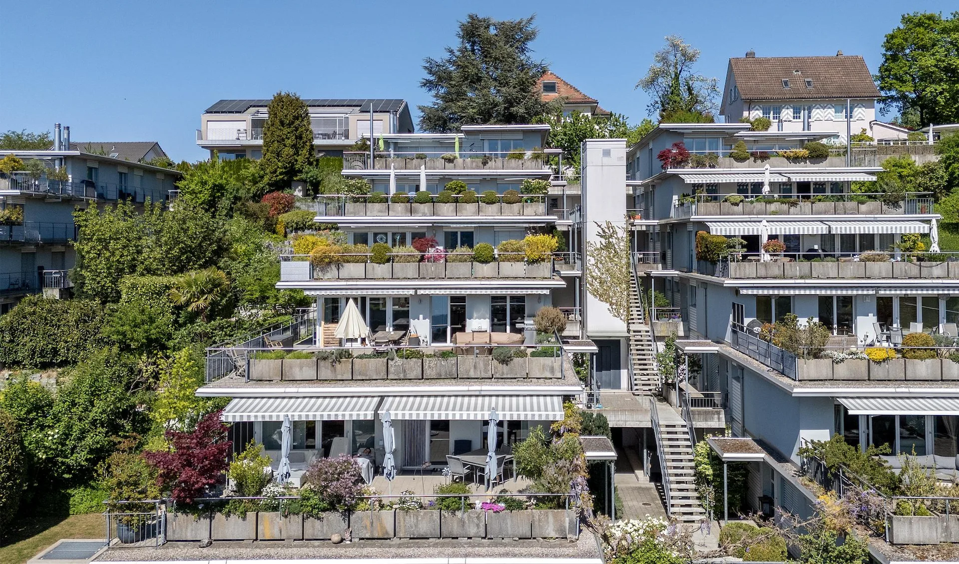 Exklusives Terrassenhaus mit Weitsicht