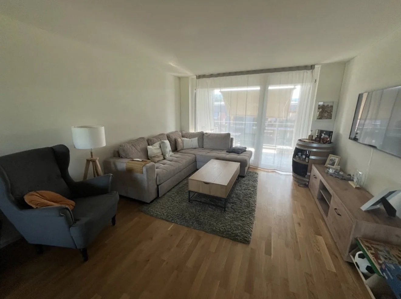 4½ ZI-WOHNUNG IN MÖNCHALTORF (ZH), MÖBLIERT, TEMPORÄR
