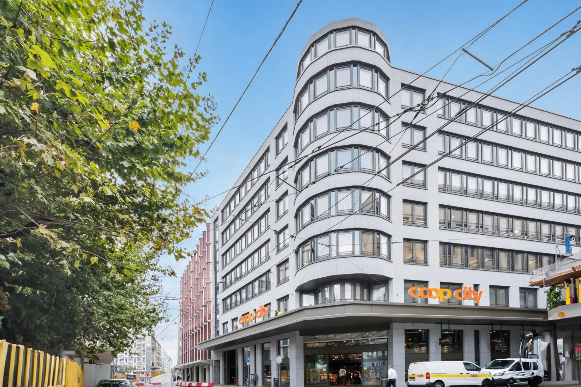 In einem renovierten Gebäude, im Herzen der Rue du Rhône in Genf, Premium-Büroflächen und attraktive Flächen