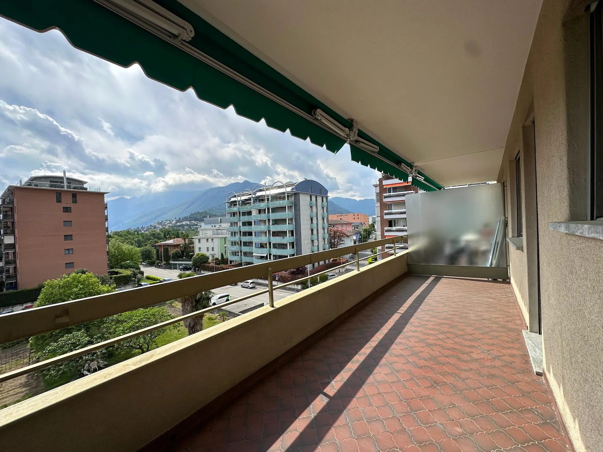 Locarno  4.5 locali arredato con balconi