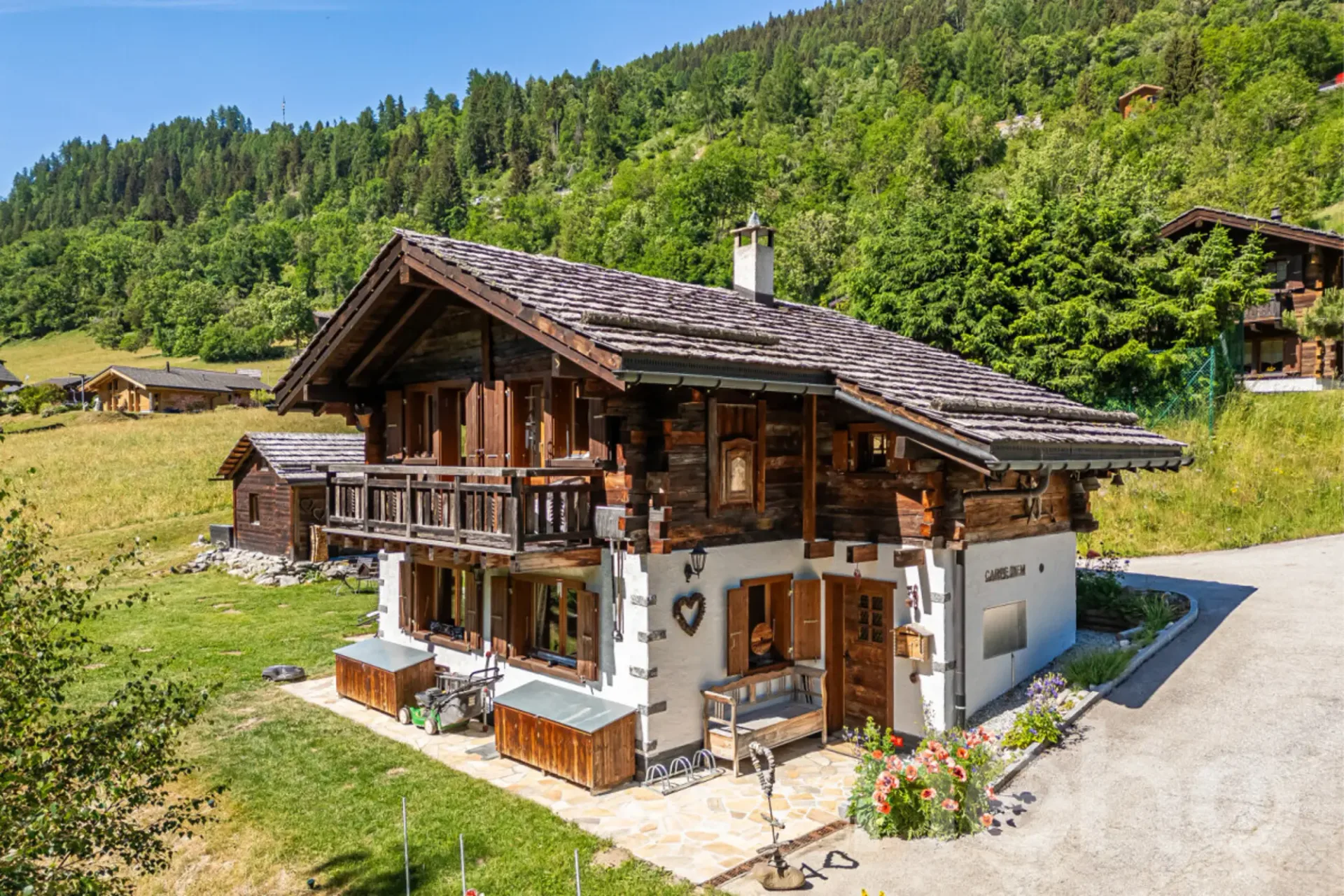 Chalet authentique en madriers anciens