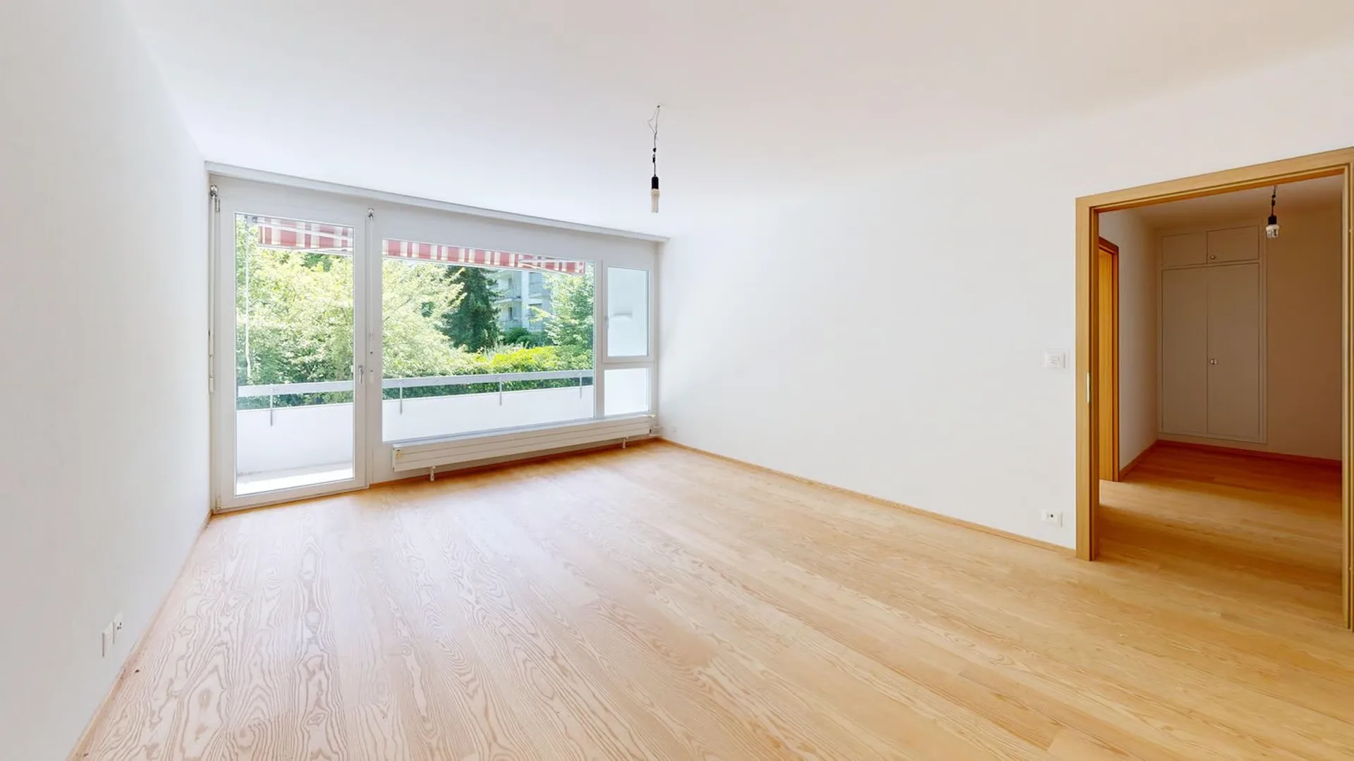 Helle 3.5-Zimmer-Wohnung mit Balkon in Binningen