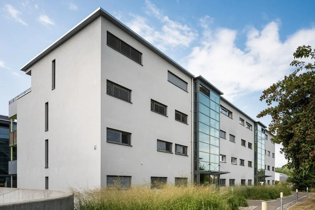 Attraktive grosse 5,5-Zimmerwohnung mit Sitzplatz!