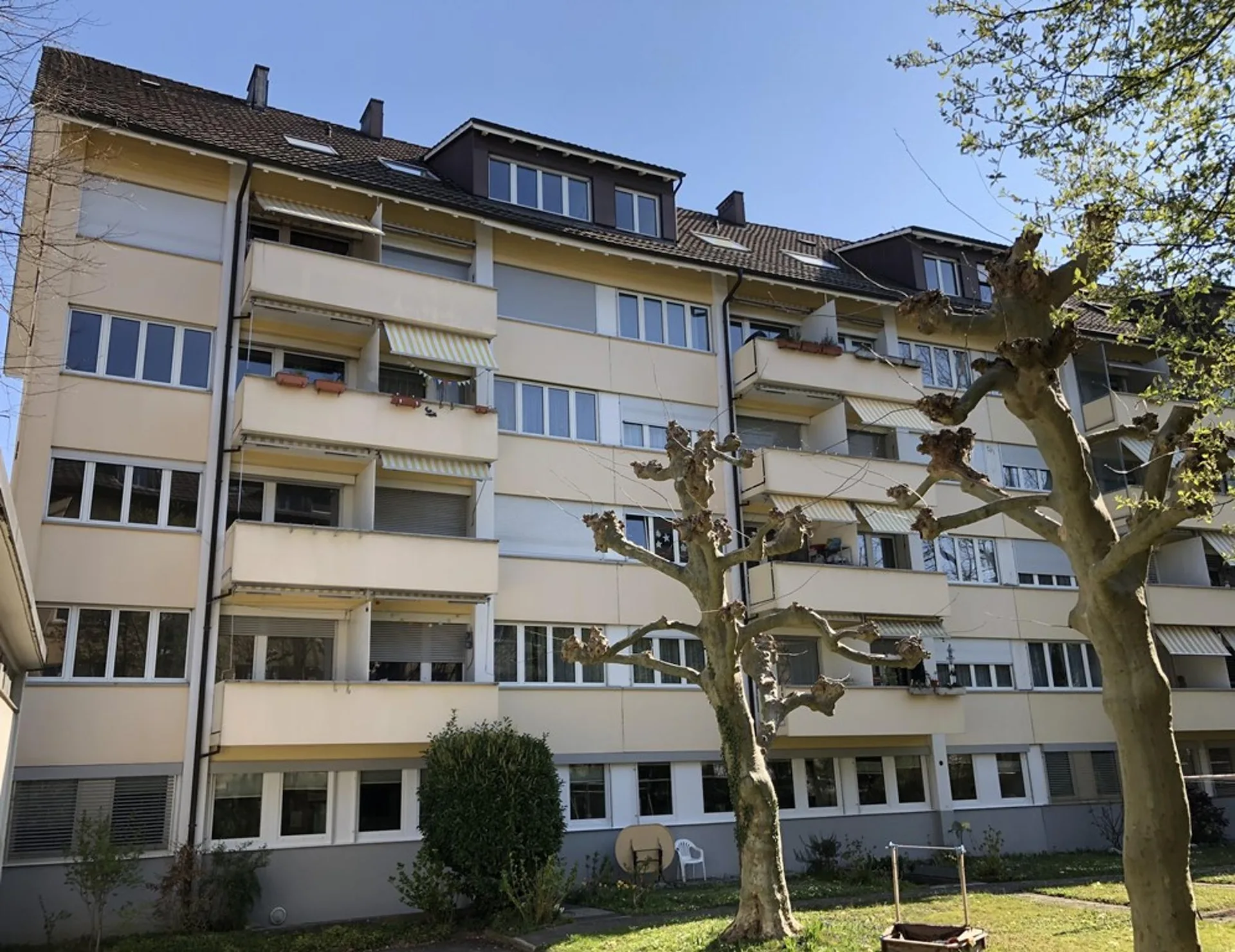 3 1/2-Zimmerwohnung, 1. Stock links