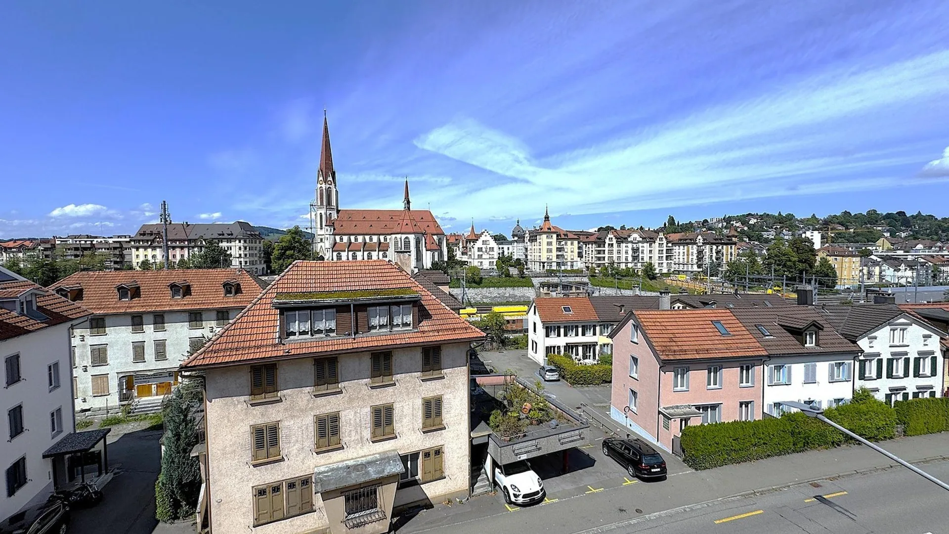 Erstvermietung nach Sanierung! Moderner 4.5 Zimmerwohnung mit Balkon in St. Gallen