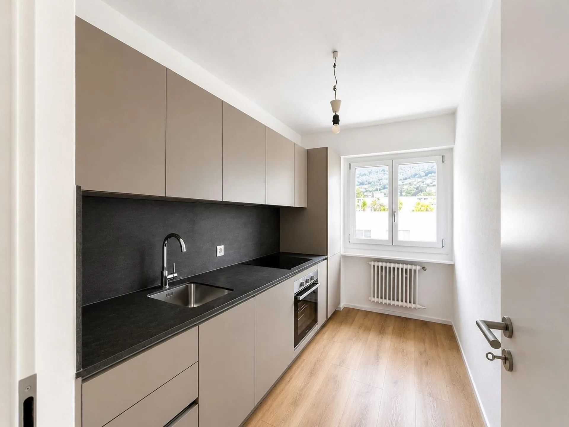 PREGASSONA - 2.5 ZIMMER WOHNUNG MIT TERRASSE ZU VERMIETEN