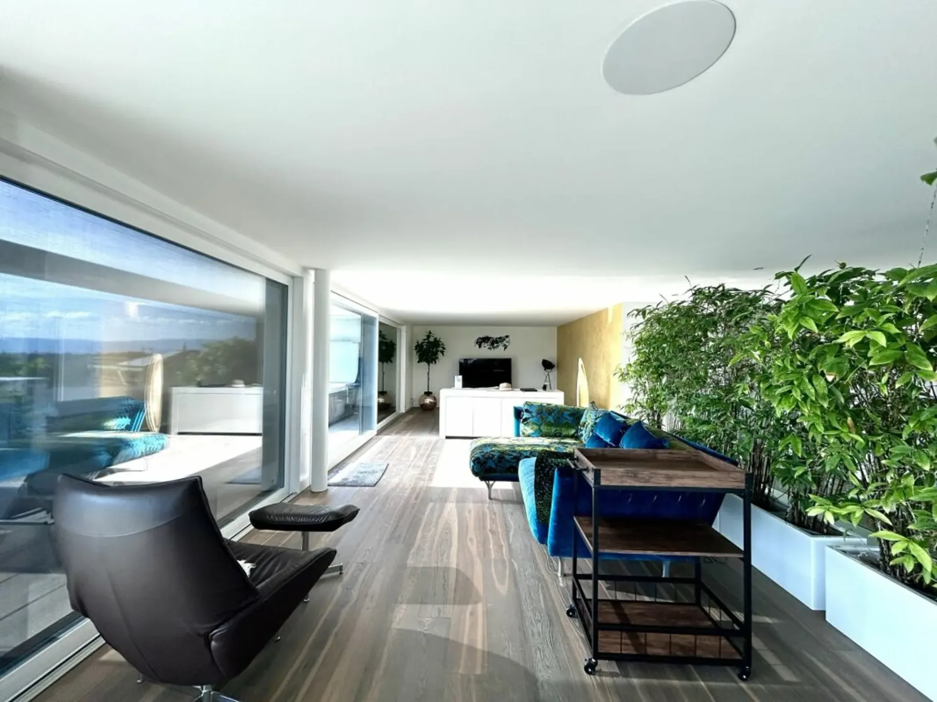 Traumhafte 6.5 Zimmer-Wohnung mit Whirlpool!
