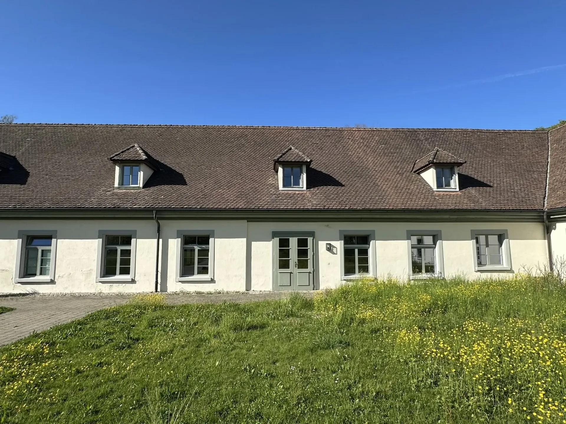 Repräsentative 6.5-Zimmer Büroräume / Atelier / Praxis in historischem Klostergebäude