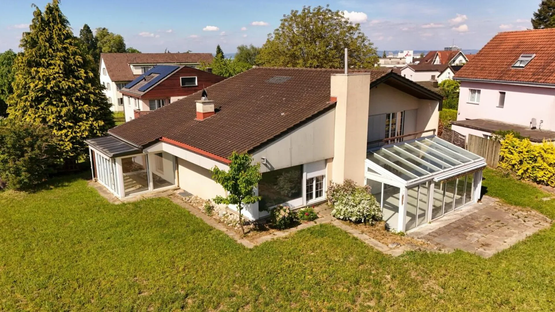 5.5 Zimmer Haus mit Potenzial