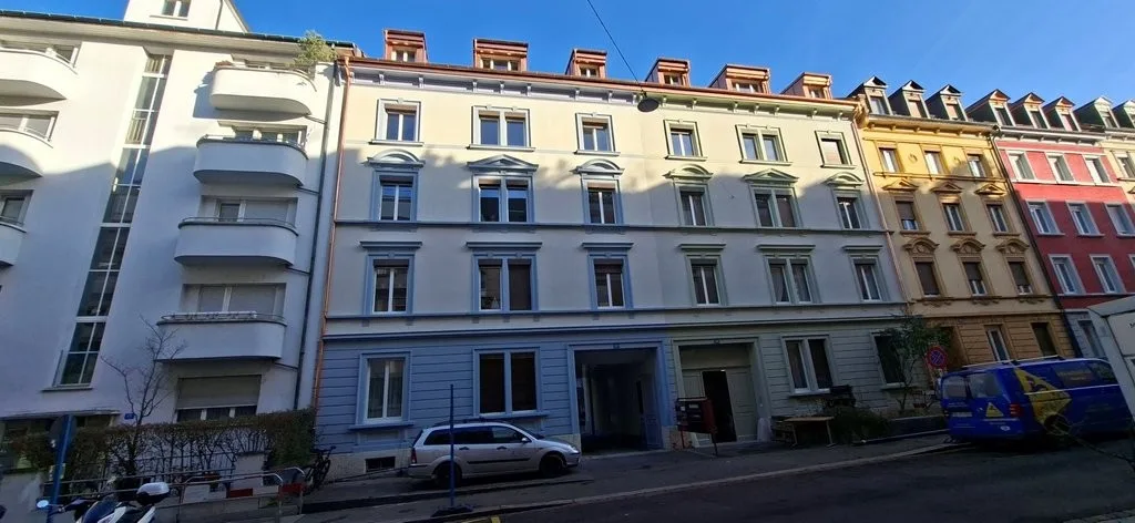 Sanierte, grosse 1-Zimmerwohnung nahe dem Rhein