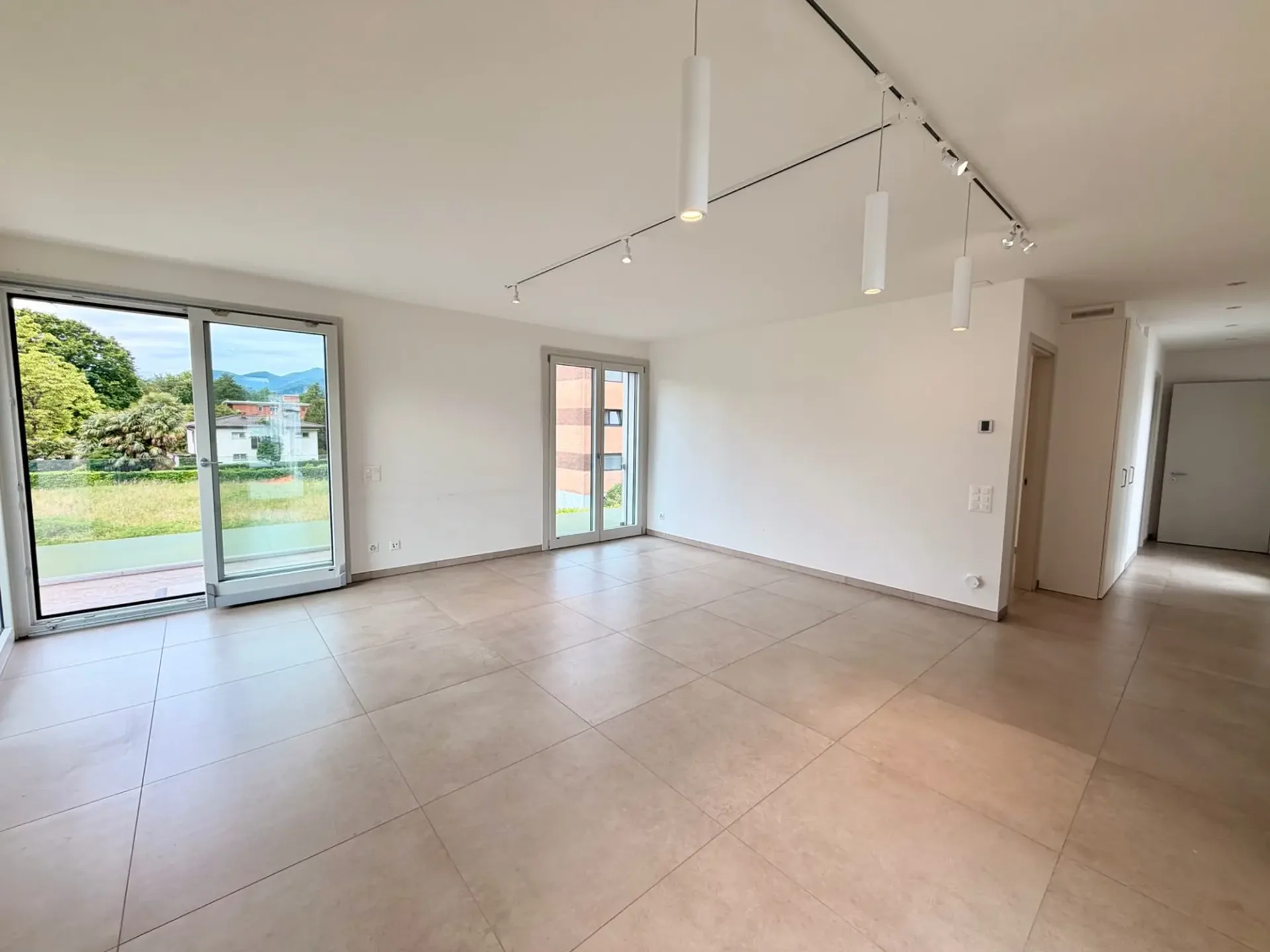 Moderno appartamento 2.5 locali ad Agno con vista panoramica