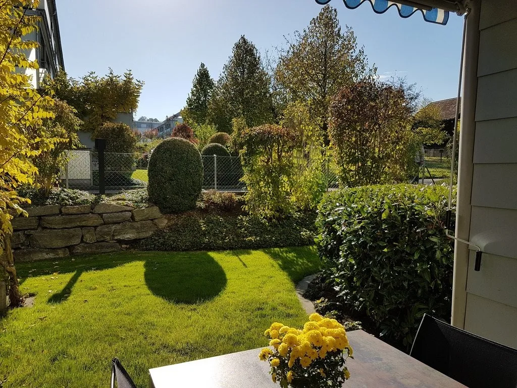 2 1/2-Zimmer-Wohnung, Parterre rechts