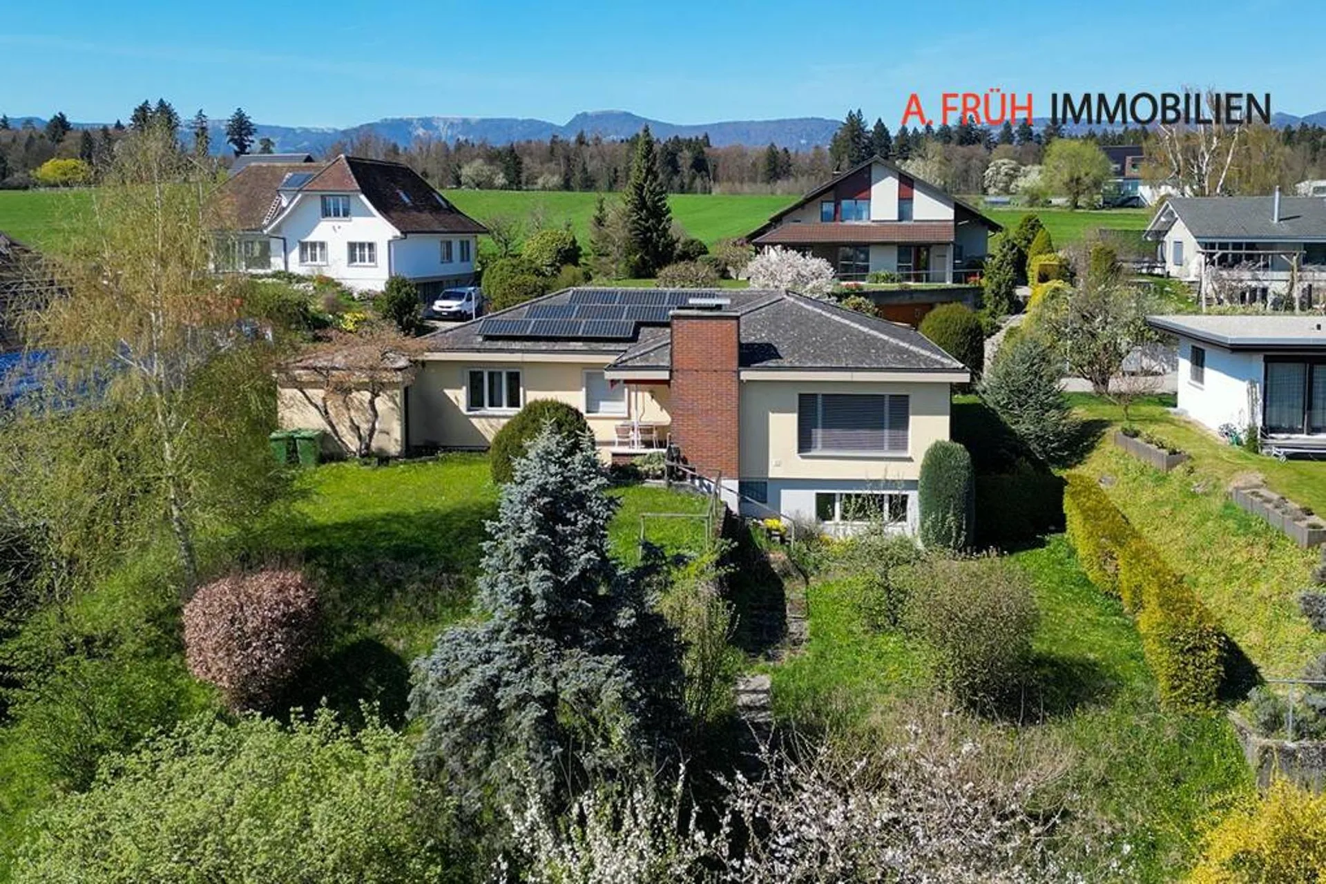 Ein Zuhause mit Aussicht zum Verlieben  mit grossem Garten und Blick