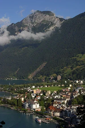 6440 Brunnen