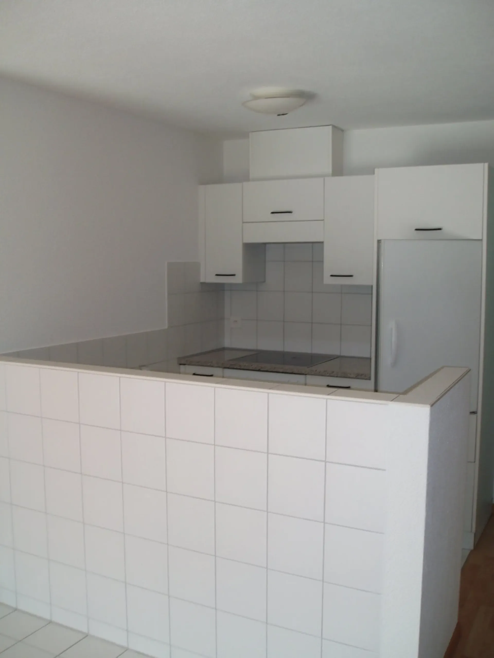 Sehr schöne 2.5-Zimmer-Wohnung - im Zentrum von Glarus