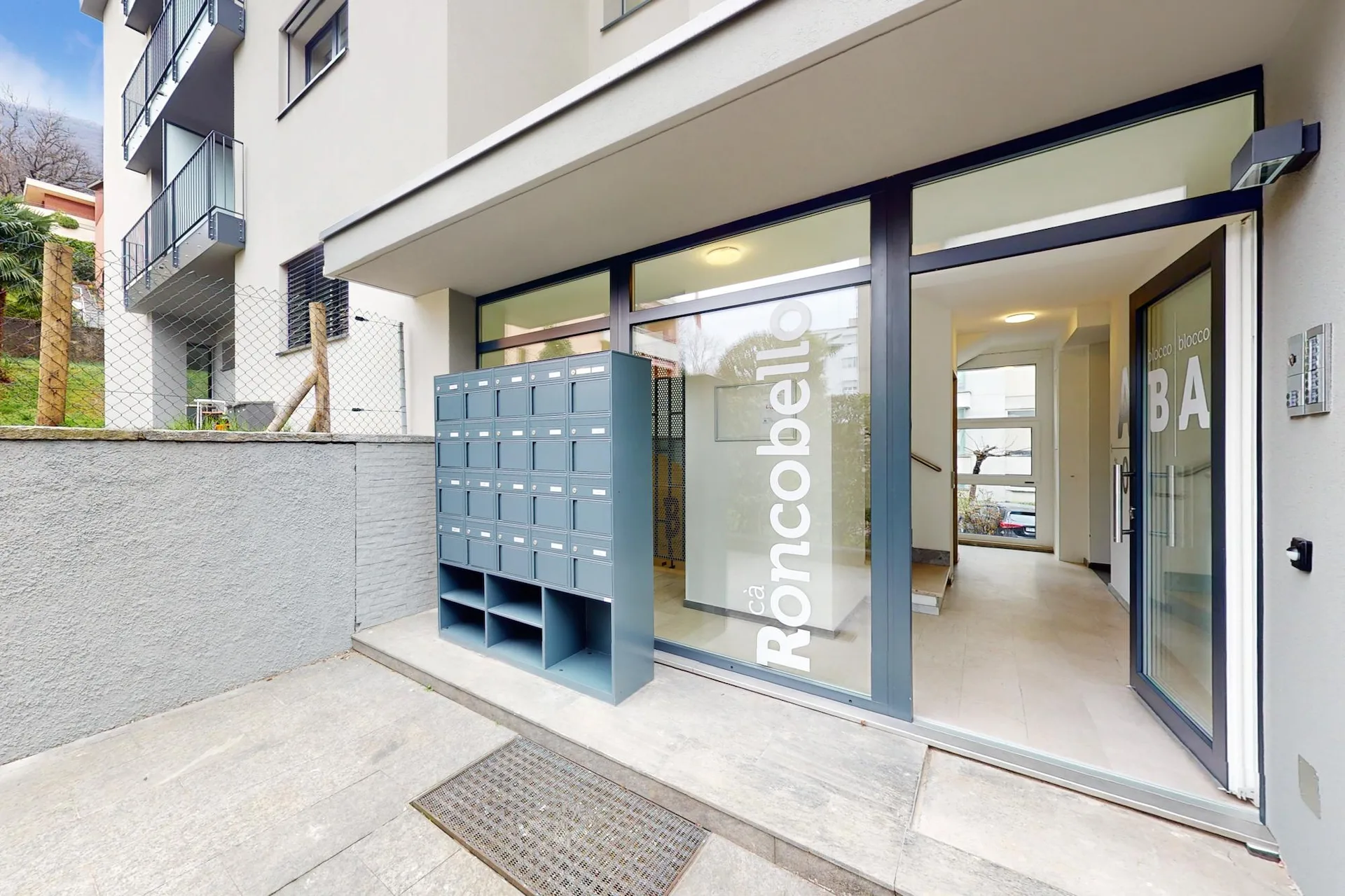 Spazi rinnovati nel cuore di Lugano con terrazza privata