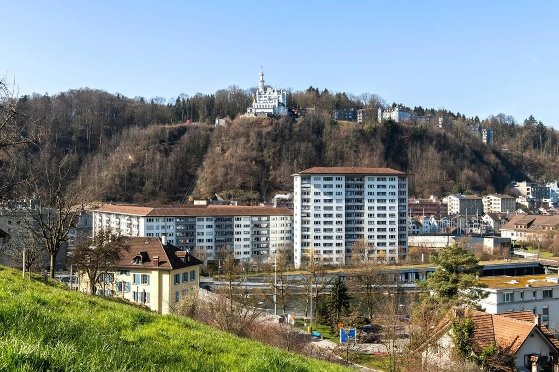 Grosszügige Wohnung an zentraler Lage