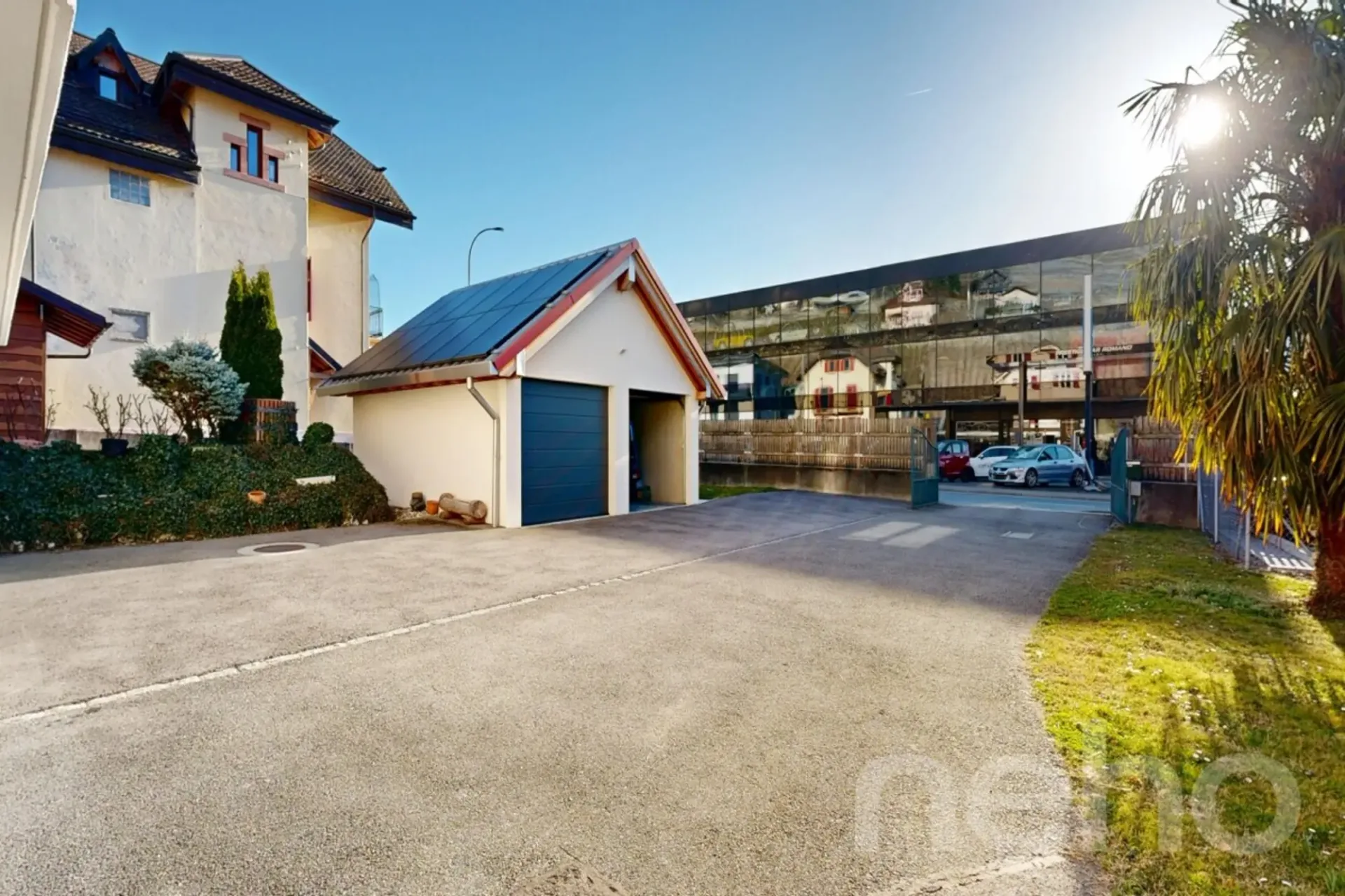 Haus in Aigle mit 2 Apartments, freie Sicht und großes Potenzial