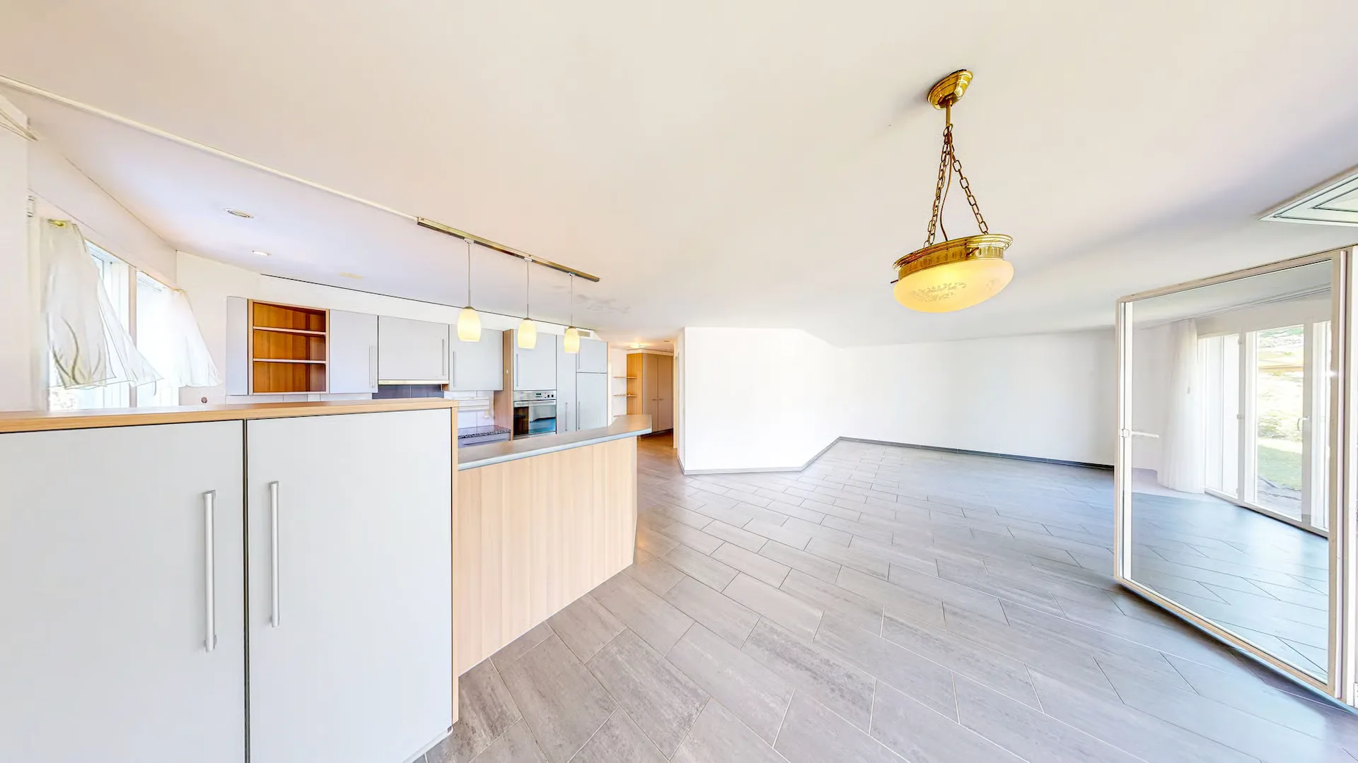 Helle 4.5-Zimmer-Gartenwohnung mit Terrasse in Münsingen kaufen
