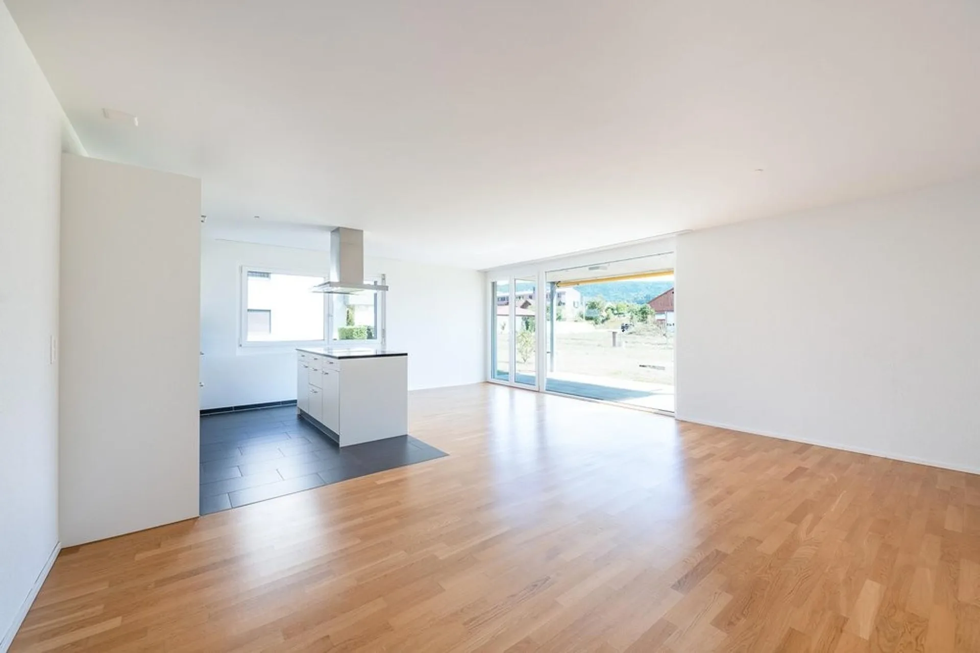 Modern 2.5 room apartment with seating area