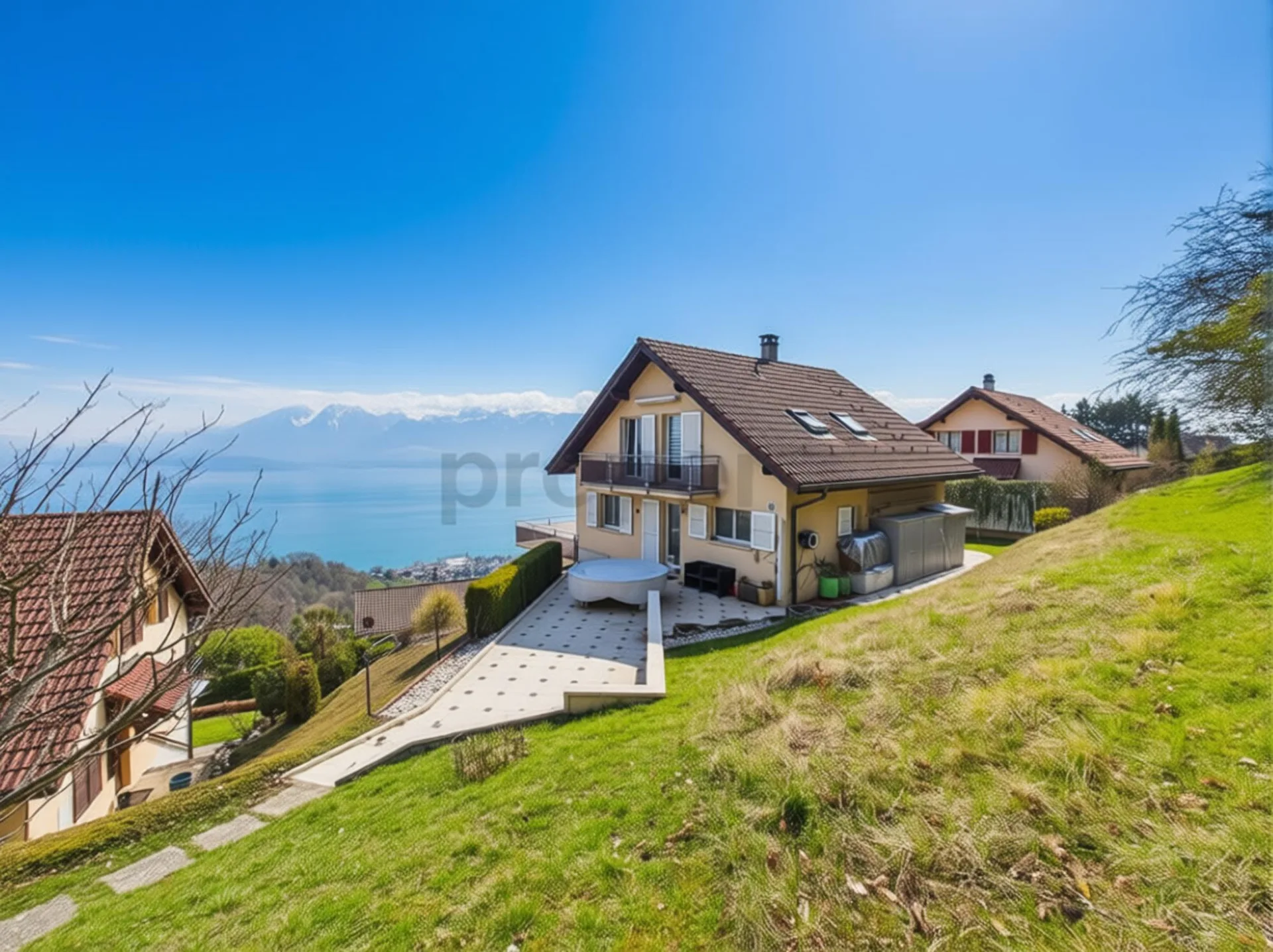 Vue panoramique et appartement/bureau indépendant 2.5 pièces
