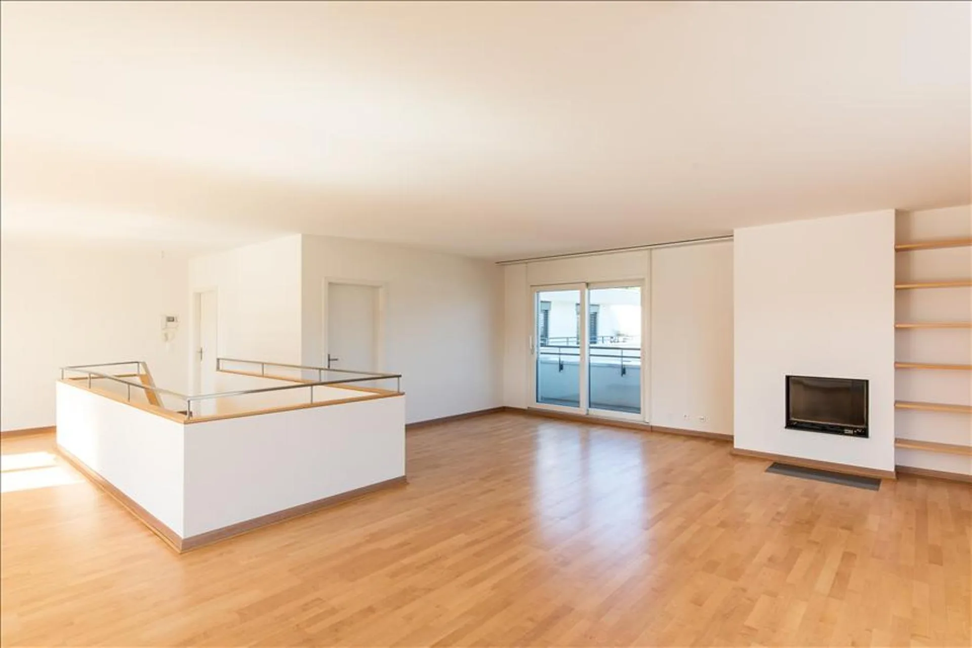 Magnificent duplex penthouse with view over the lake and large terraces