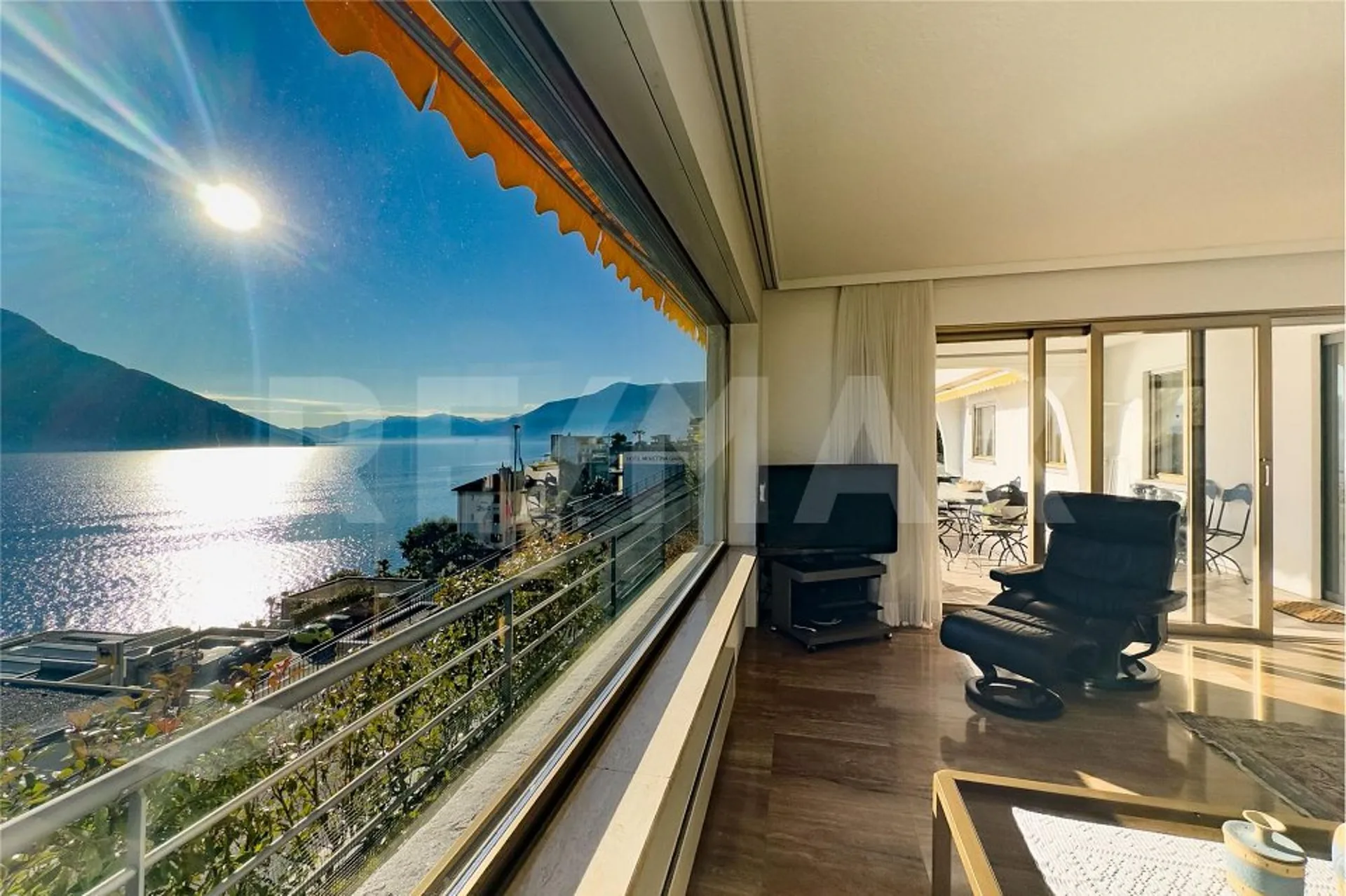 Appartamento 4.5 con vista lago
