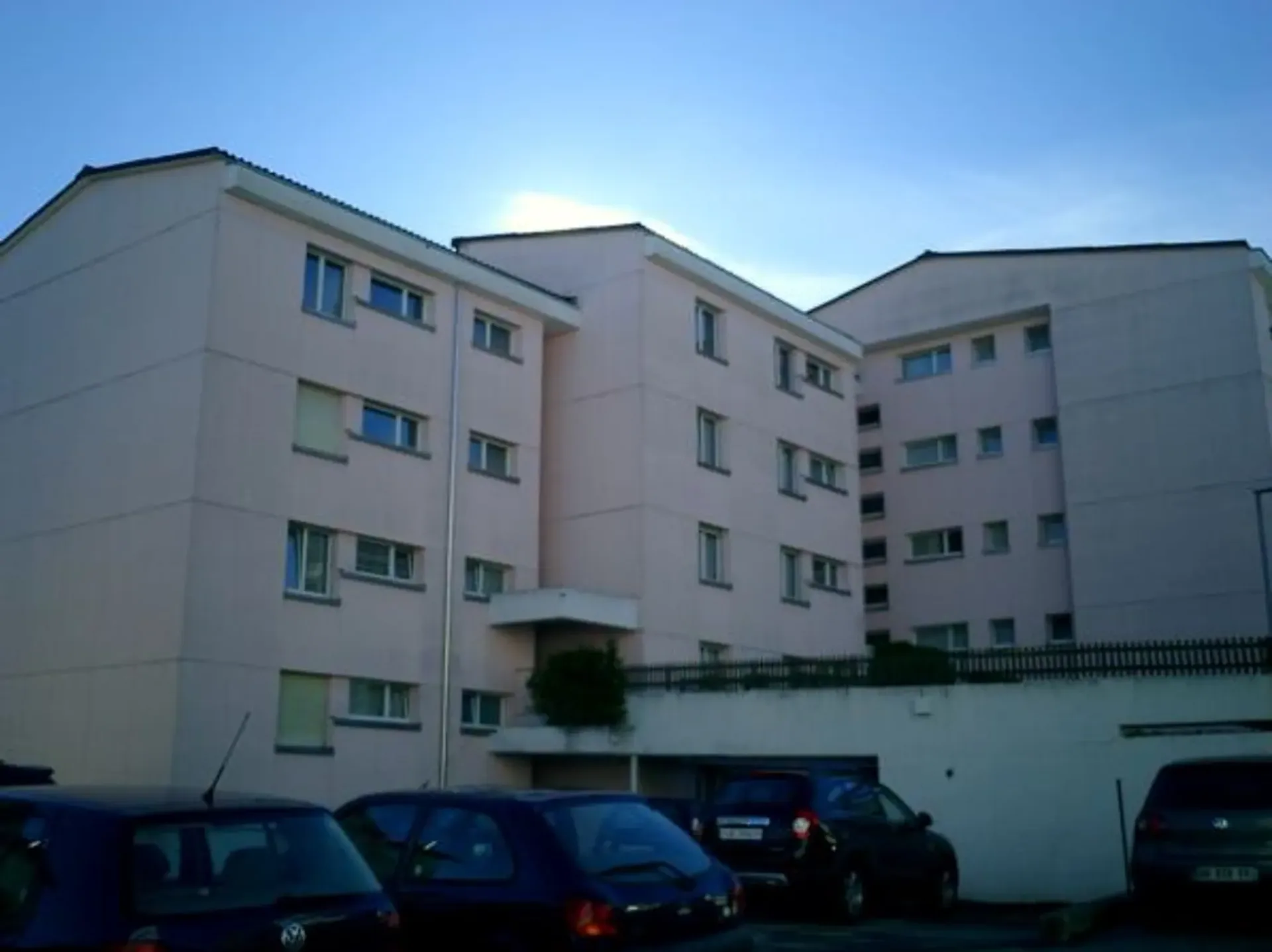 renovierte, sonnige 3.5-Zi-Wohnung mit sonnigem Balkon