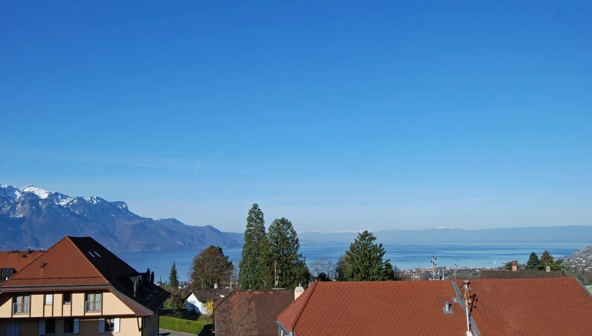 Combles avec cachet et vue lac