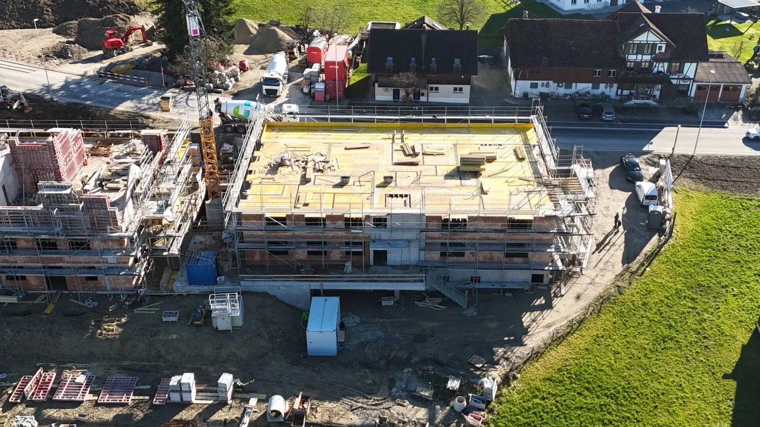 Einstellhallenplätze zu vermieten