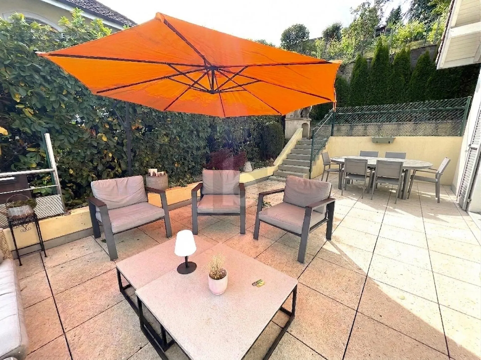 CONFORT ABSOLU, MODERNITÉ ET JARDIN PLEIN D'ATOUTS