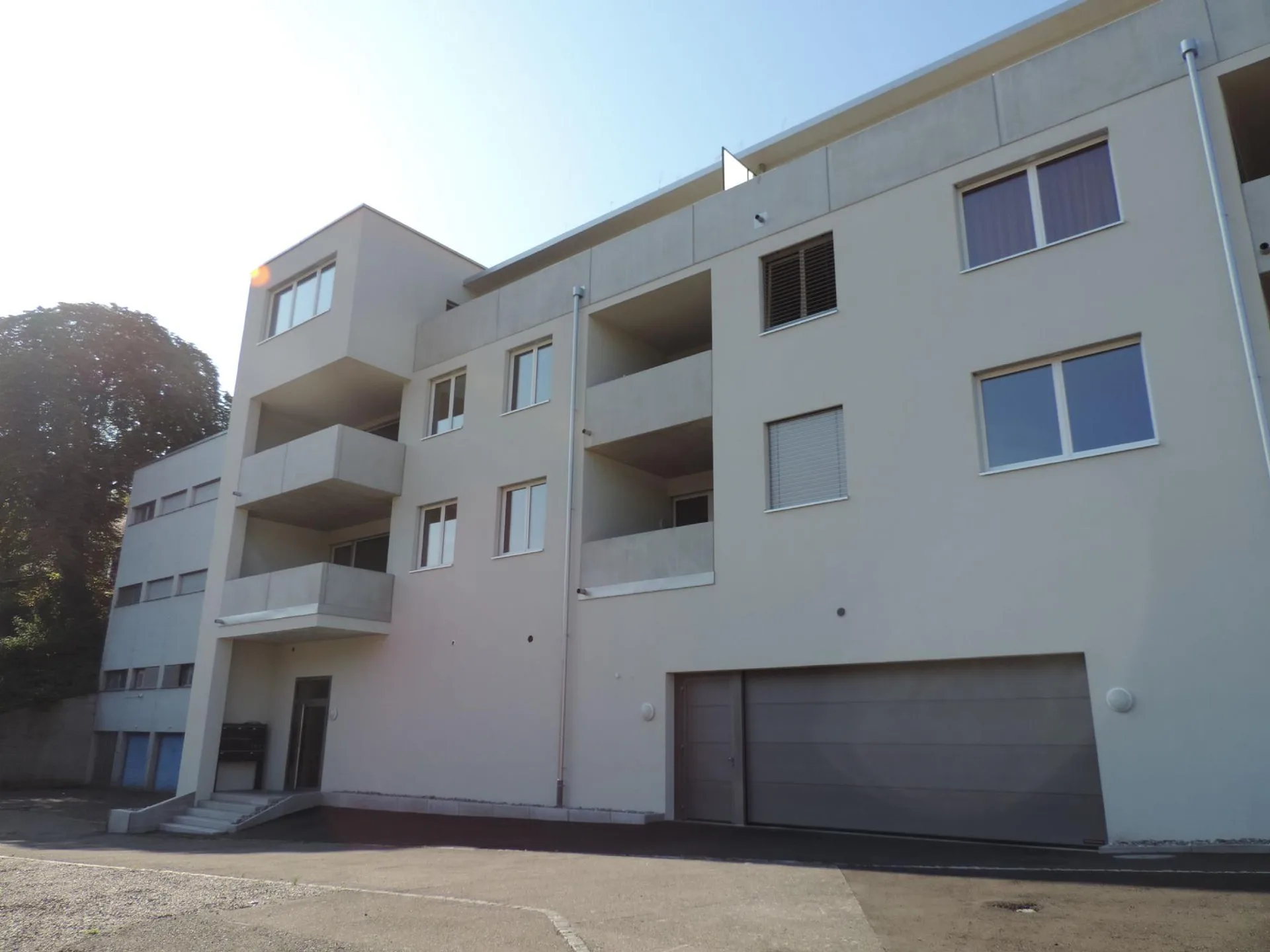 Schöne 2.5 Zimmerwohnung im 1. OG