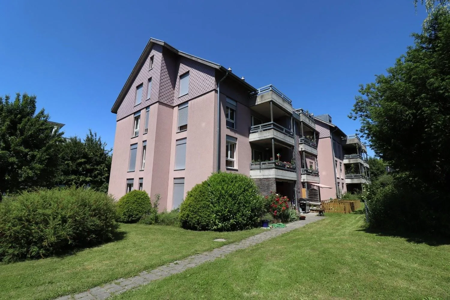 Attraktive 3.5 Zimmer-Wohnung im grünen Engelhardquartier