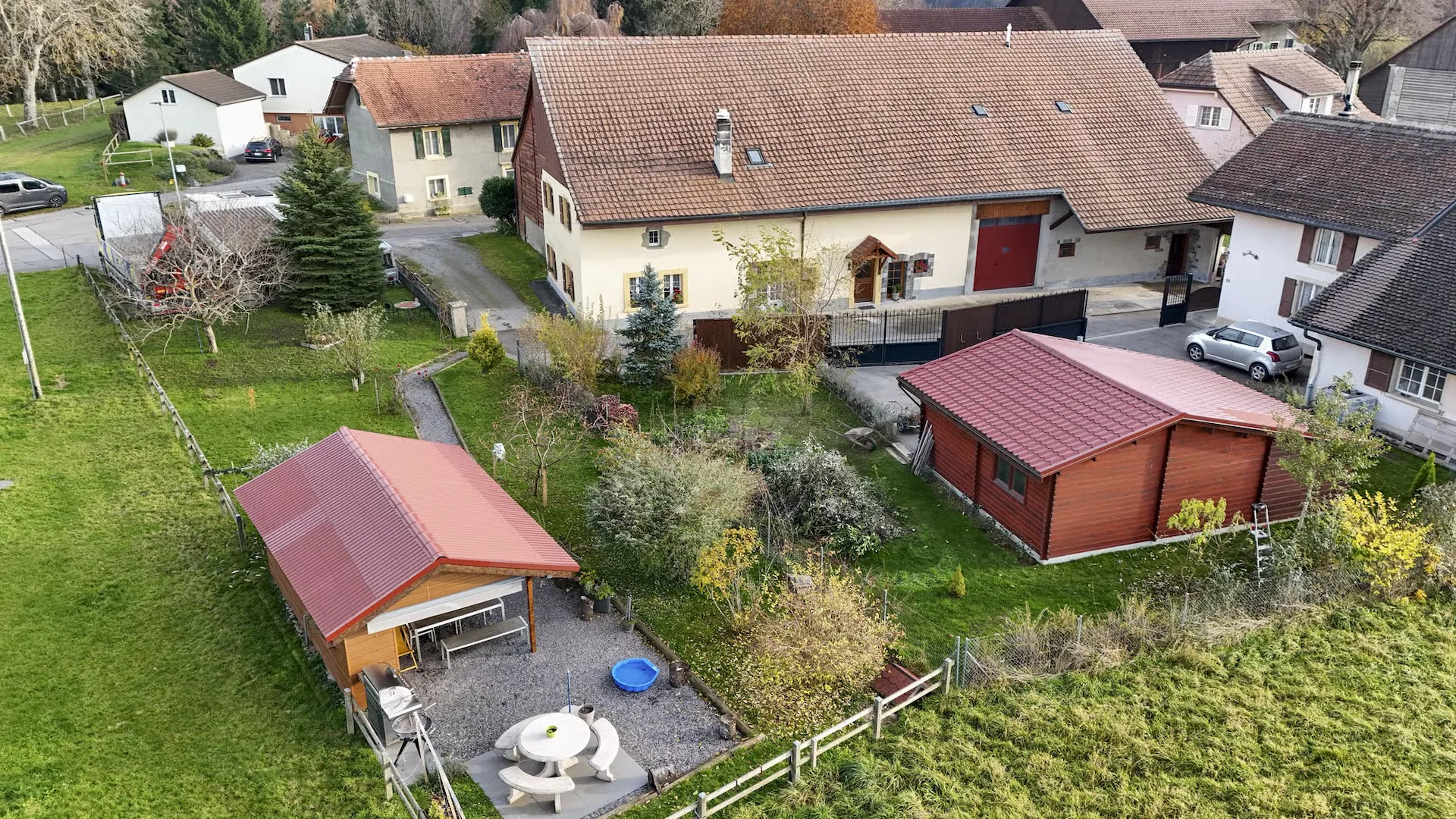 Schönes renoviertes Bauernhaus (1800) mit Garten und Außenküche