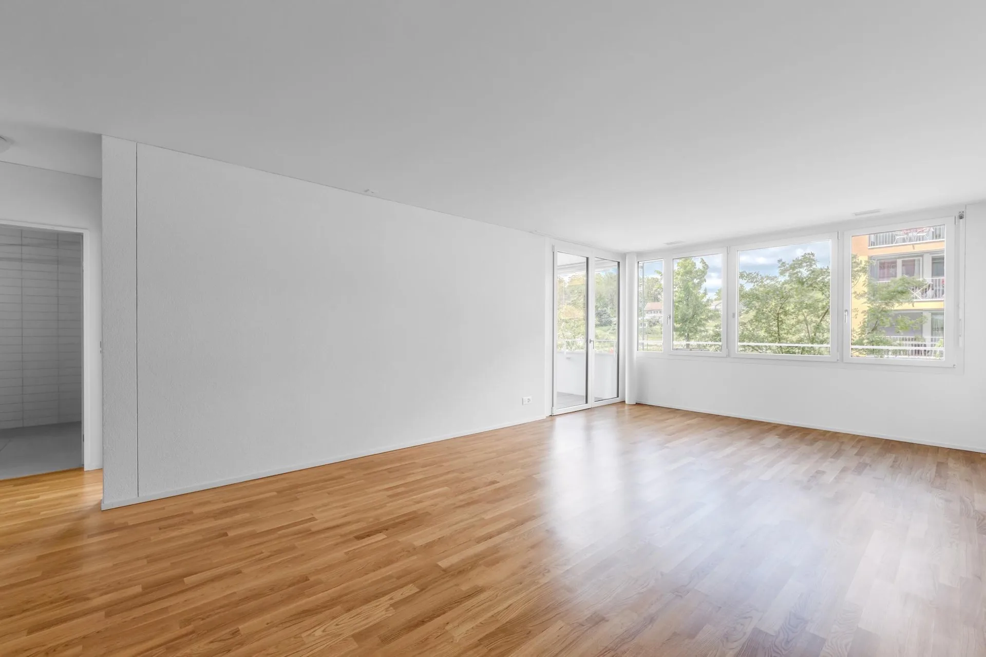 Moderne 2.5 Zimmerneubauwohnung in Emmen