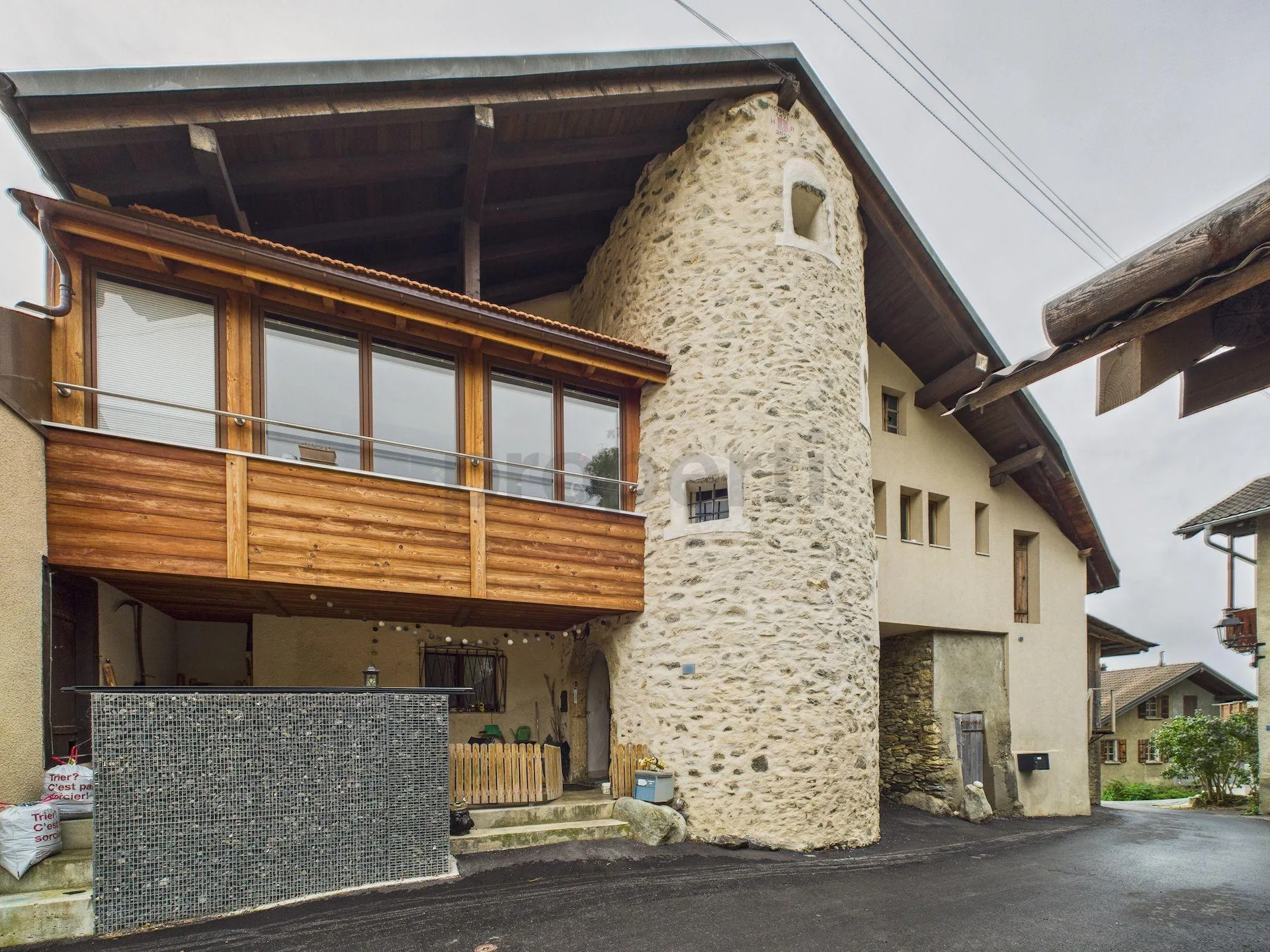 Immeuble multifamiliale avec potentiel de développement à Savièse (VS)