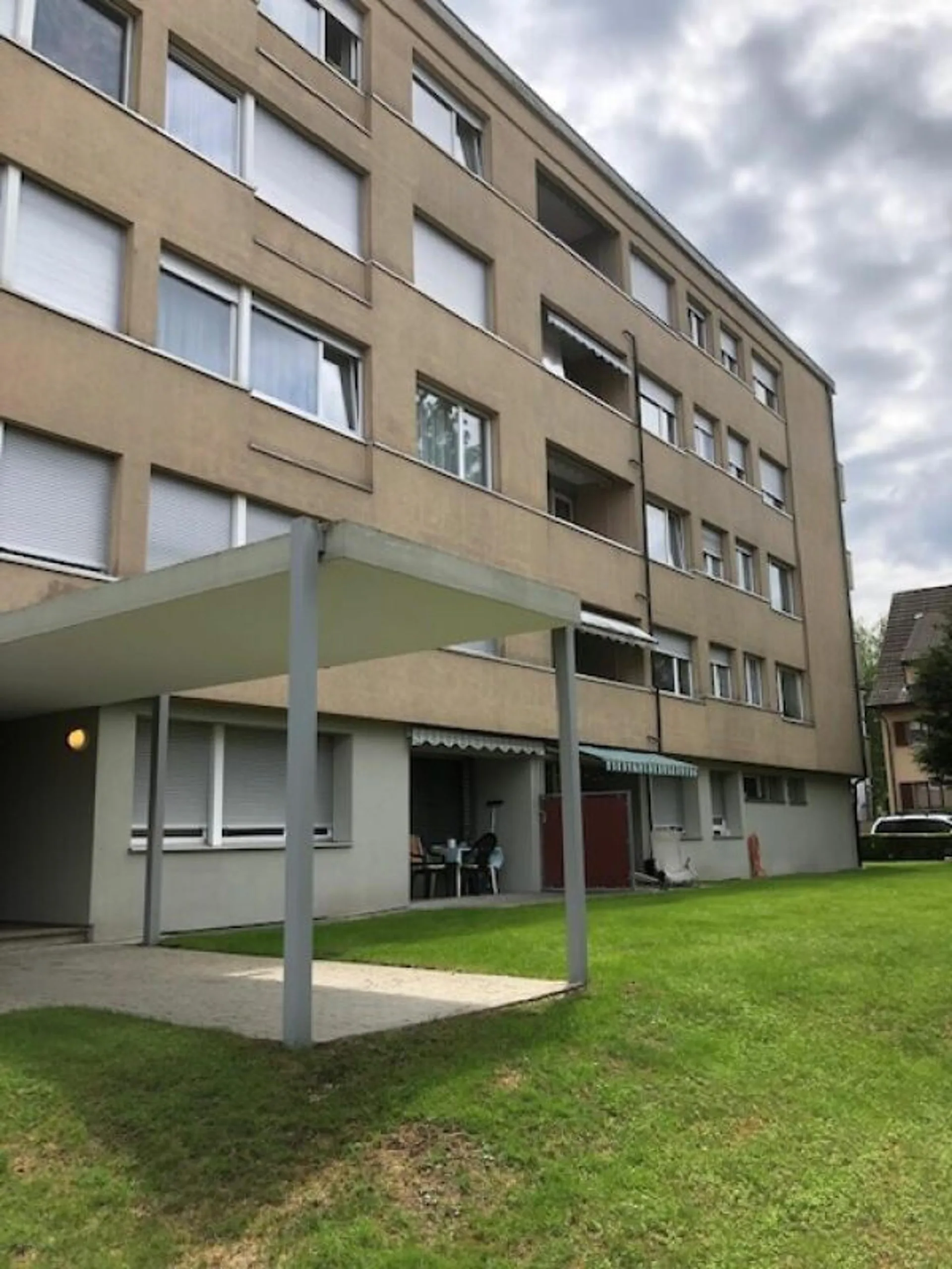Helle, moderne 2,0 Zimmerwohnung