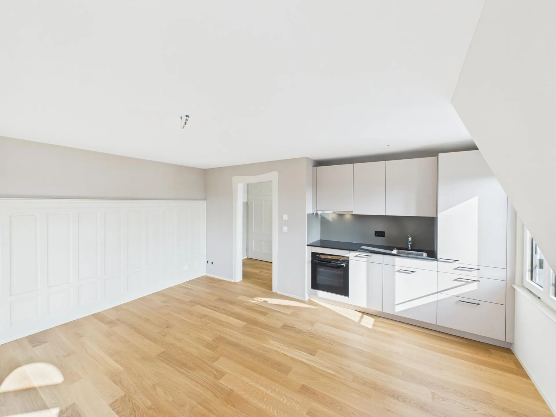 Totalsanierte 2.5-Zimmer-Wohnung an zentraler Lage