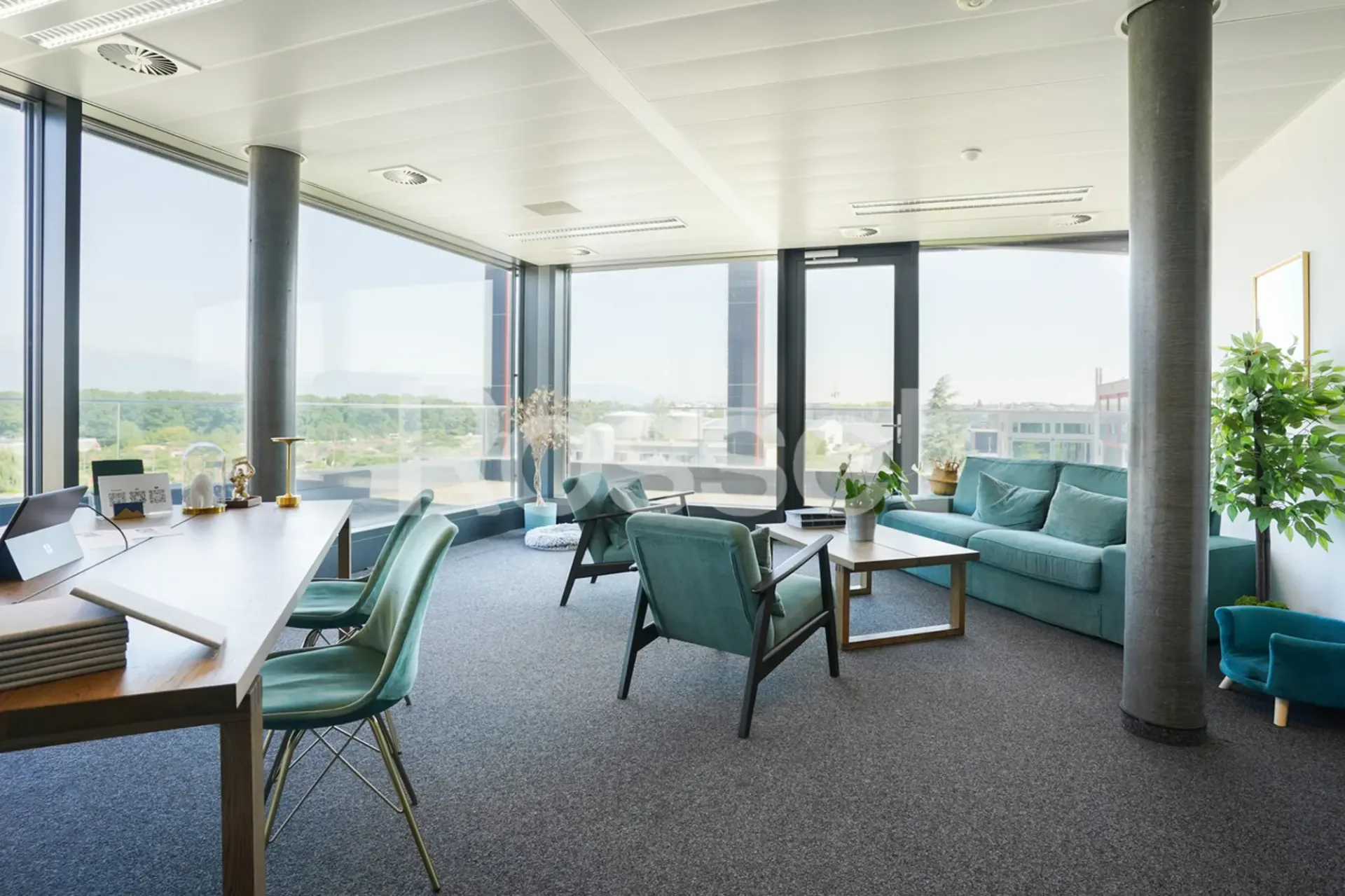 Bureaux d'env. 570 m² au 5ème étage