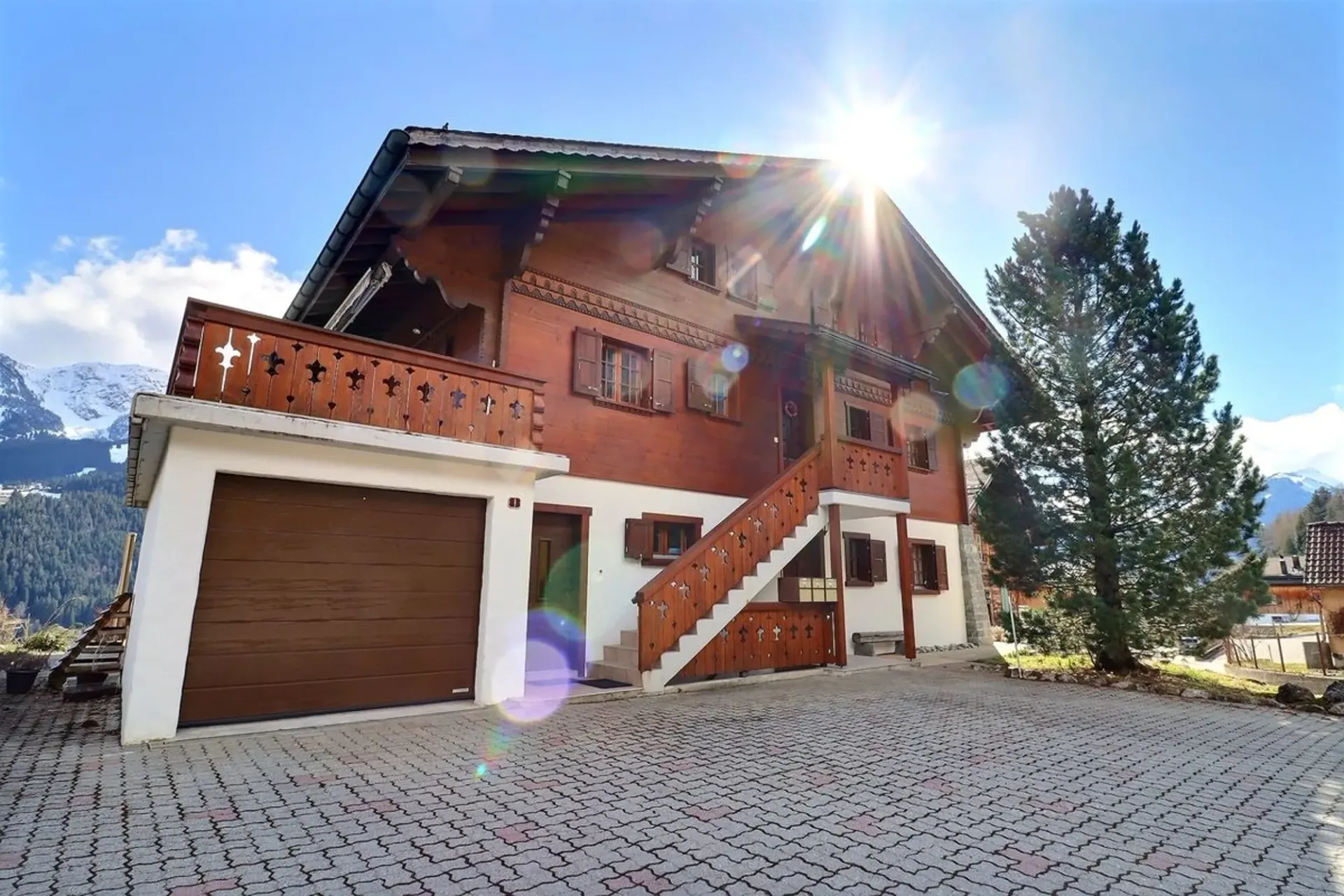 Angenehmes Dachgeschoß-Duplex in Château-d'Oex zum Verkauf