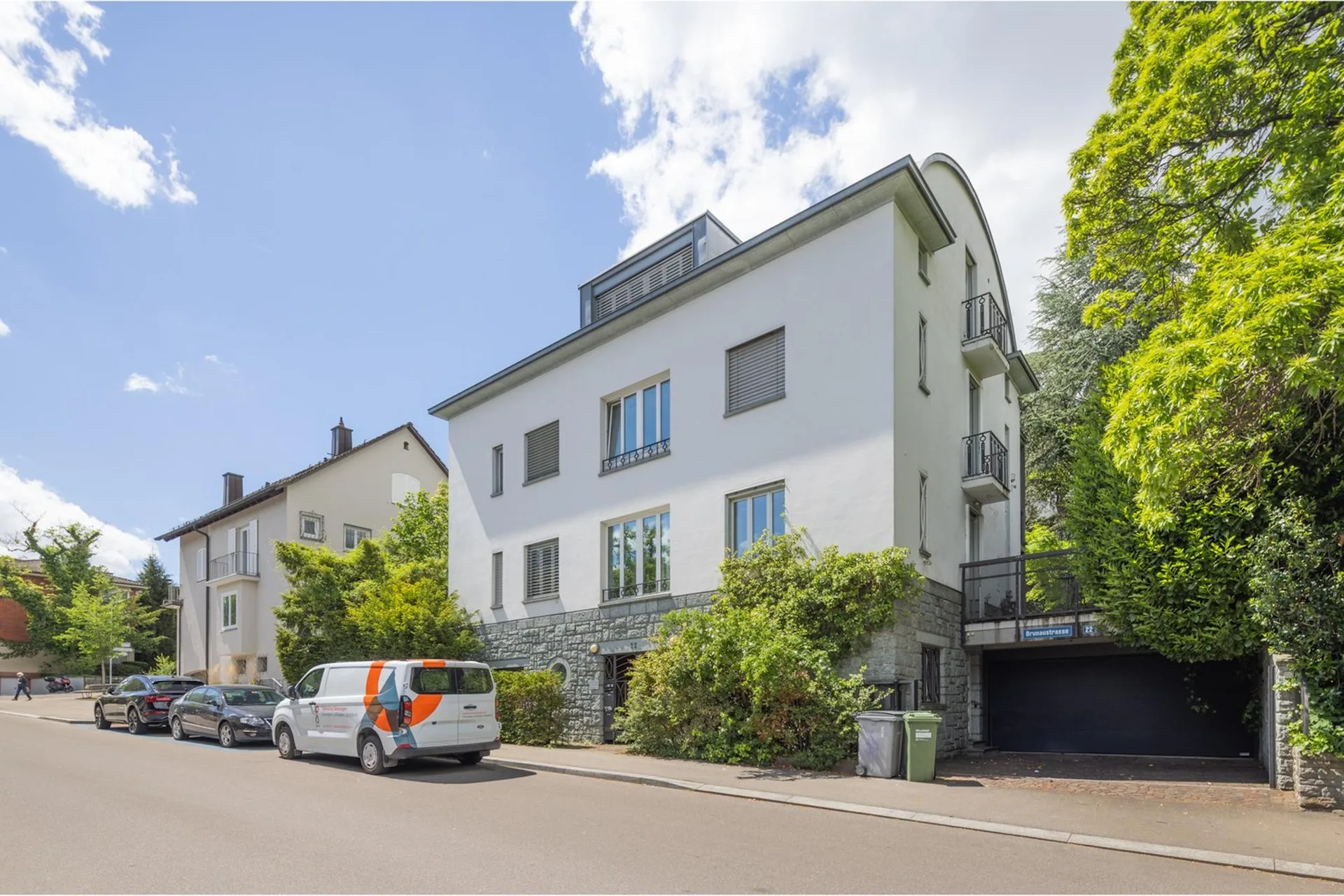 Penthouse apartment with lake view  Living in the heart of Zürich-Enge